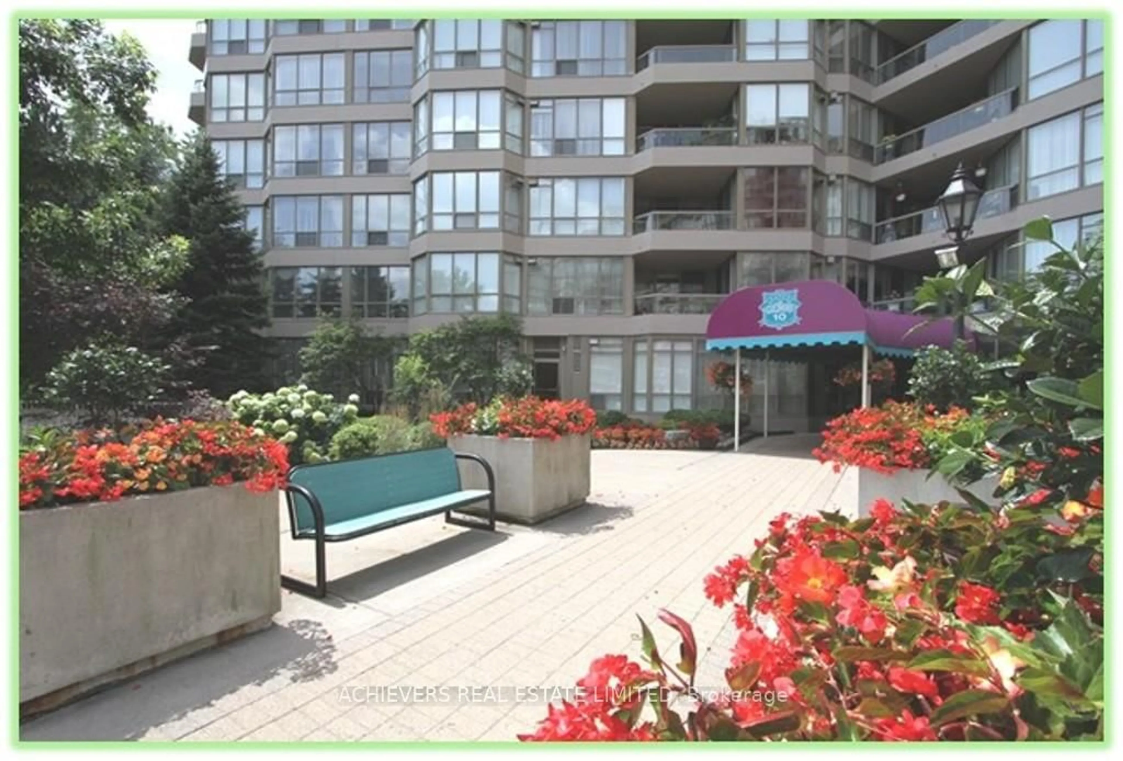 Patio, unknown for 10 Guildwood Pkwy #926, Toronto Ontario M1E 5B5