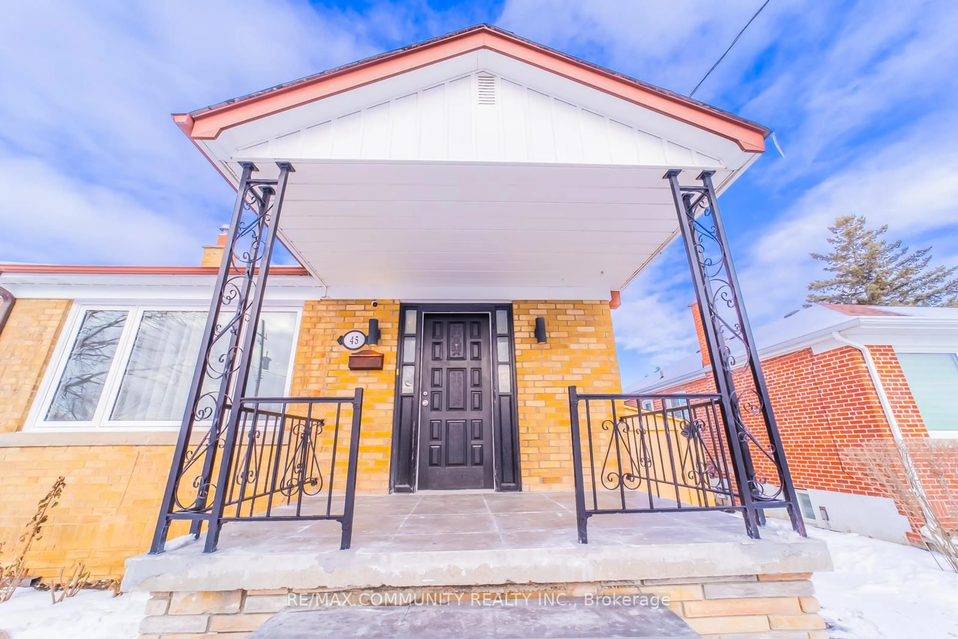 Unknown for 45 Barrymore Rd, Toronto Ontario M1J 1W4