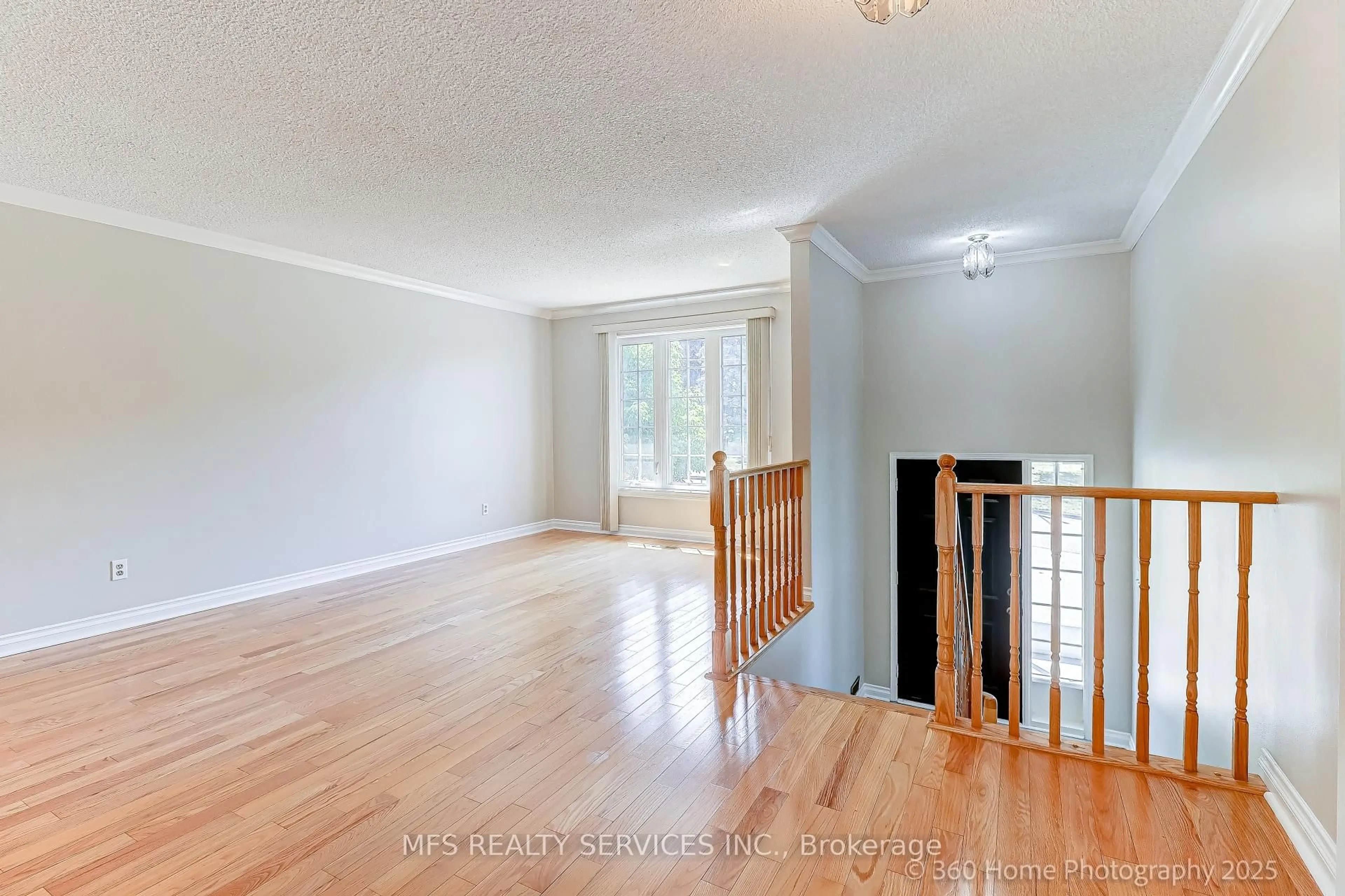 Unknown for 286 Seneca Ave, Oshawa Ontario L1G 3V8