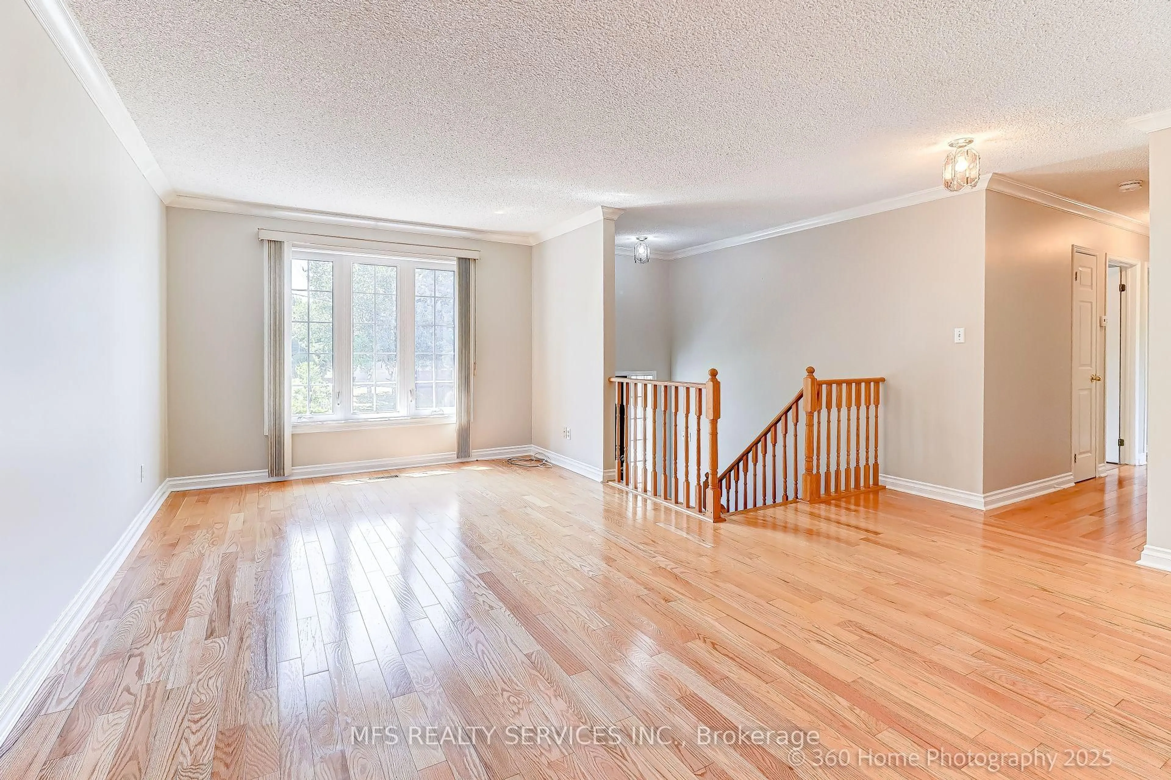 Unknown for 286 Seneca Ave, Oshawa Ontario L1G 3V8