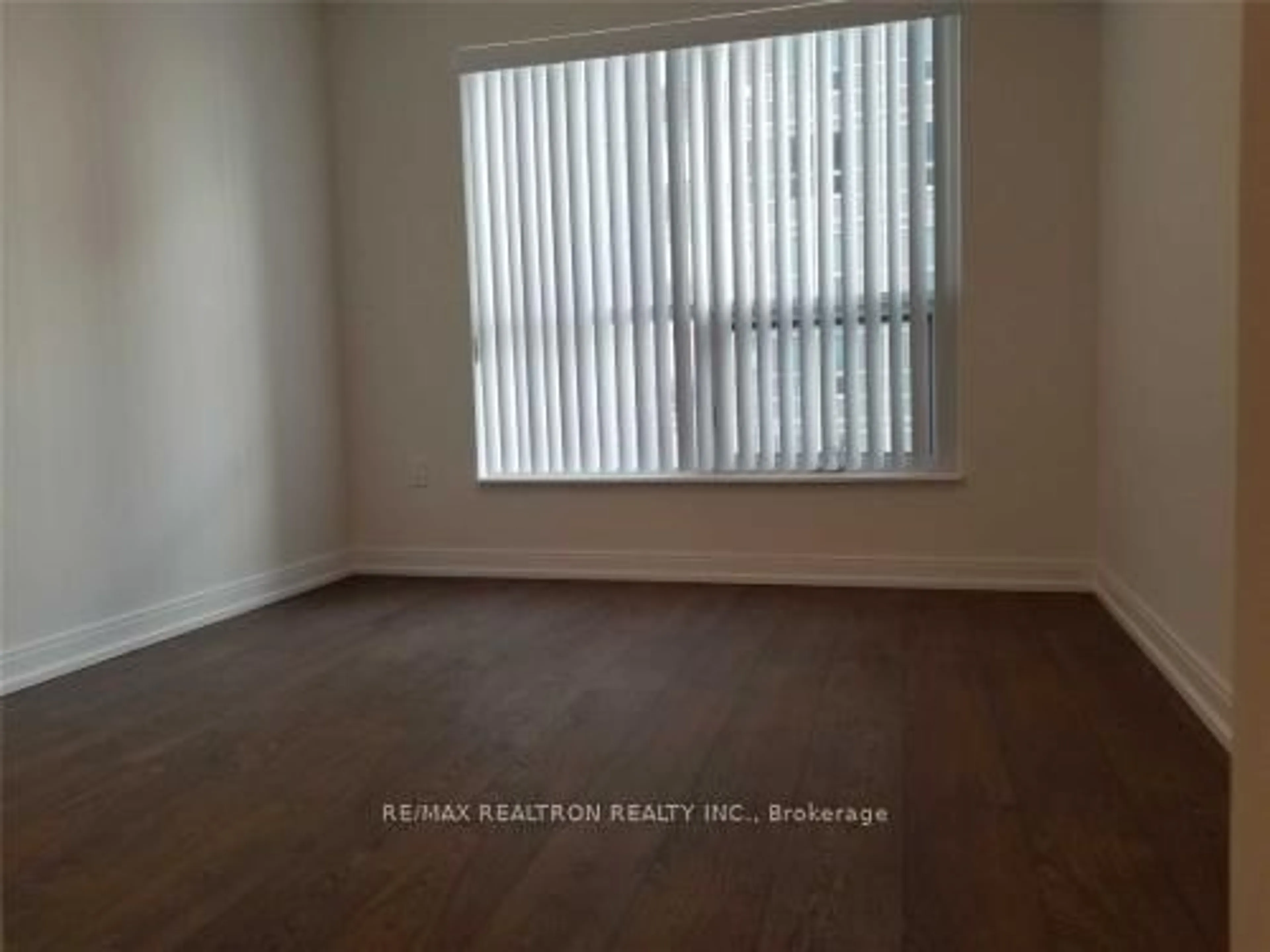 A pic of a room for 275 Village Green Sq #2917, Toronto Ontario M1S 0L8