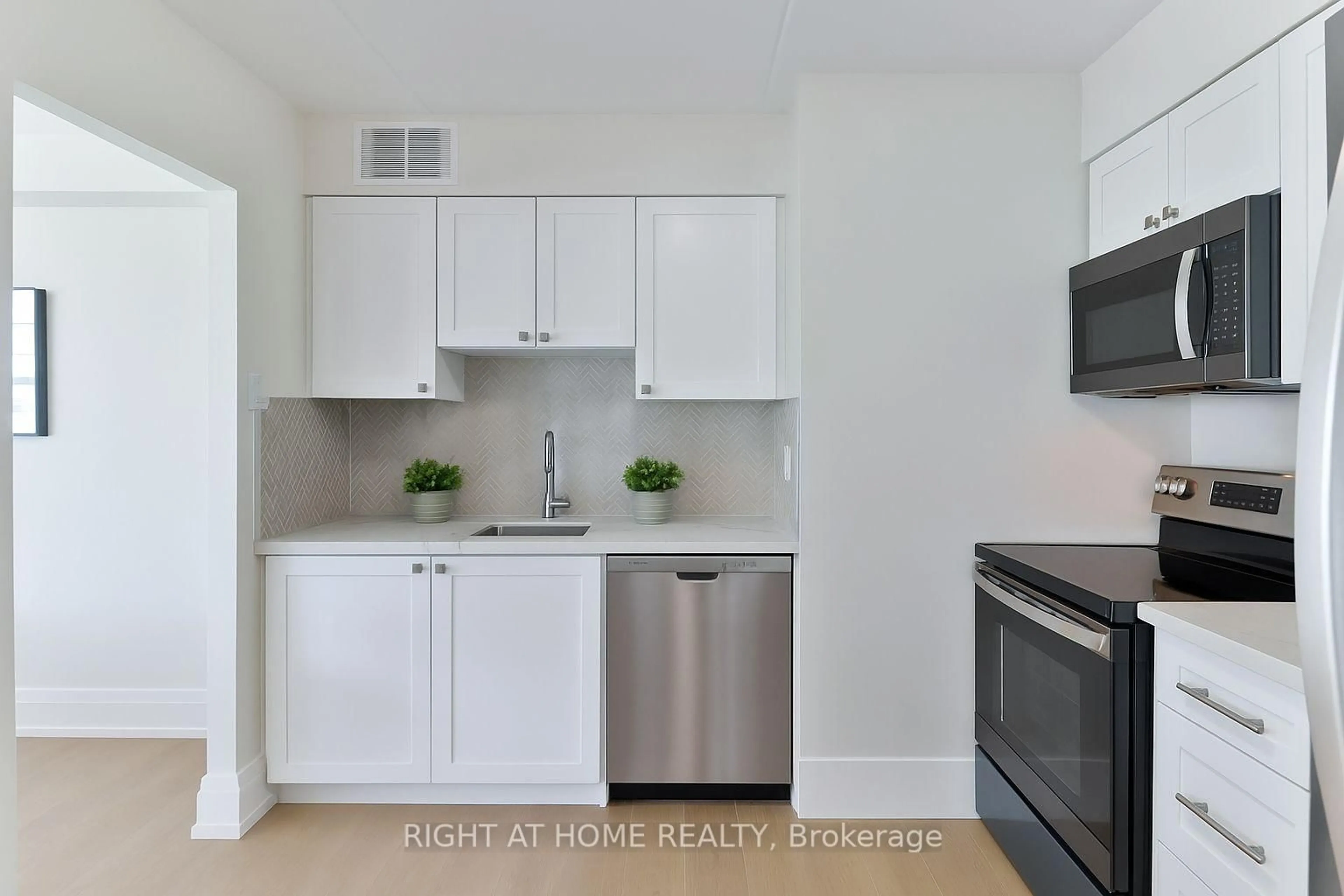 Standard kitchen, unknown for 207 Galloway Rd #701, Toronto Ontario M1E 4X3