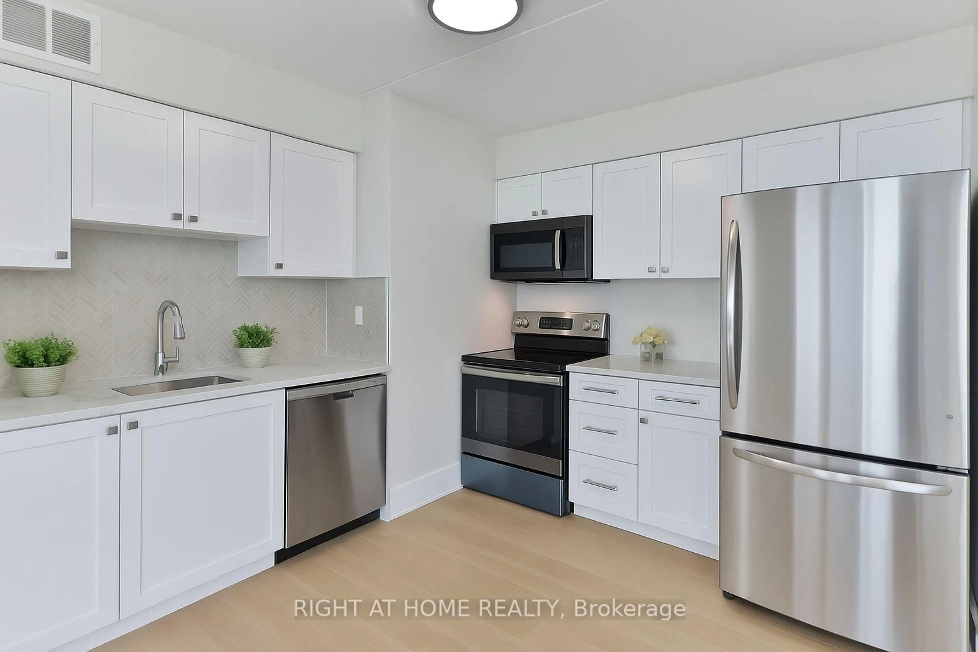 Standard kitchen, unknown for 207 Galloway Rd #701, Toronto Ontario M1E 4X3