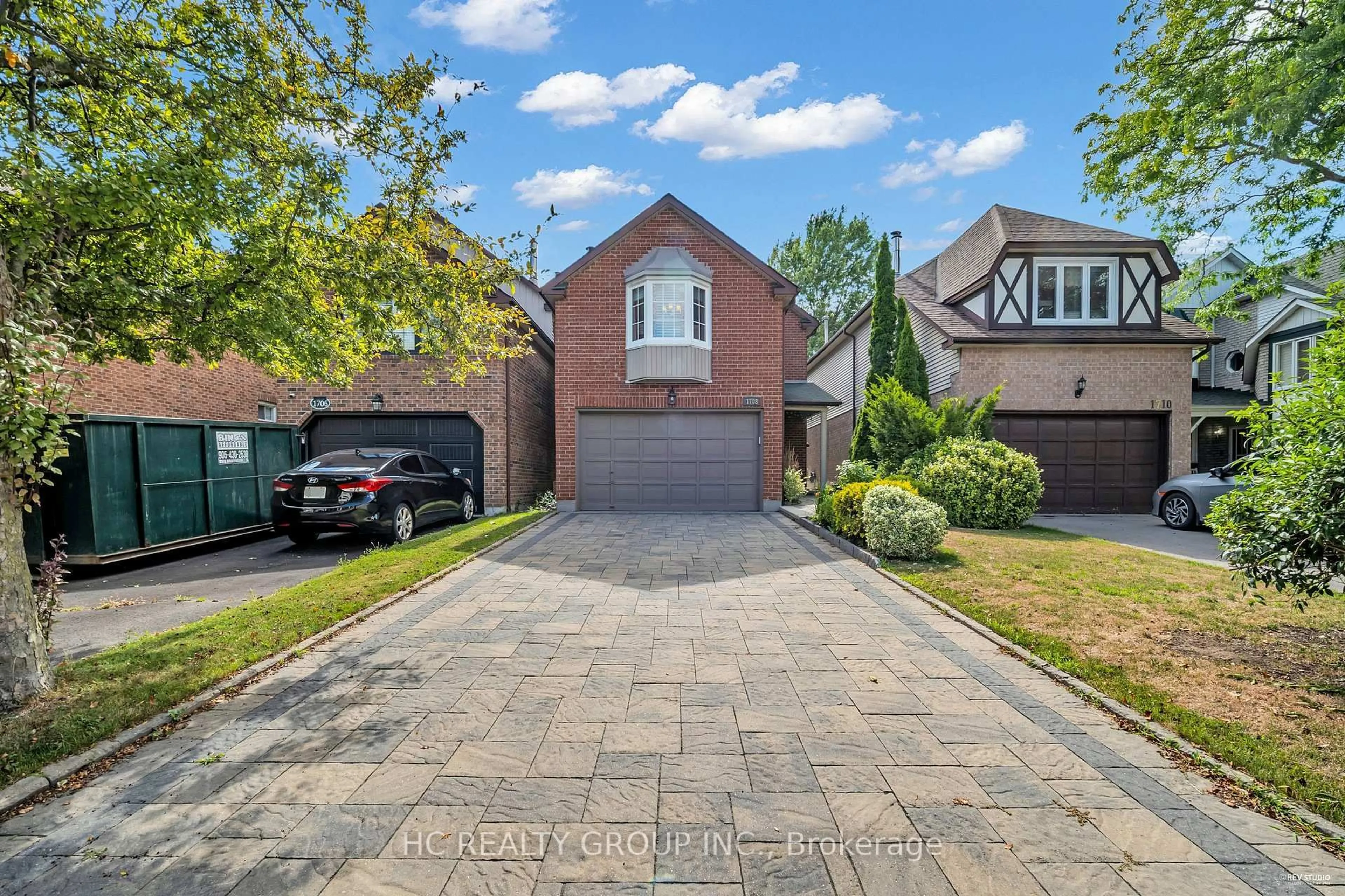 Home with brick exterior material, street for 1708 Echo Point Crt, Pickering Ontario L1V 5C9