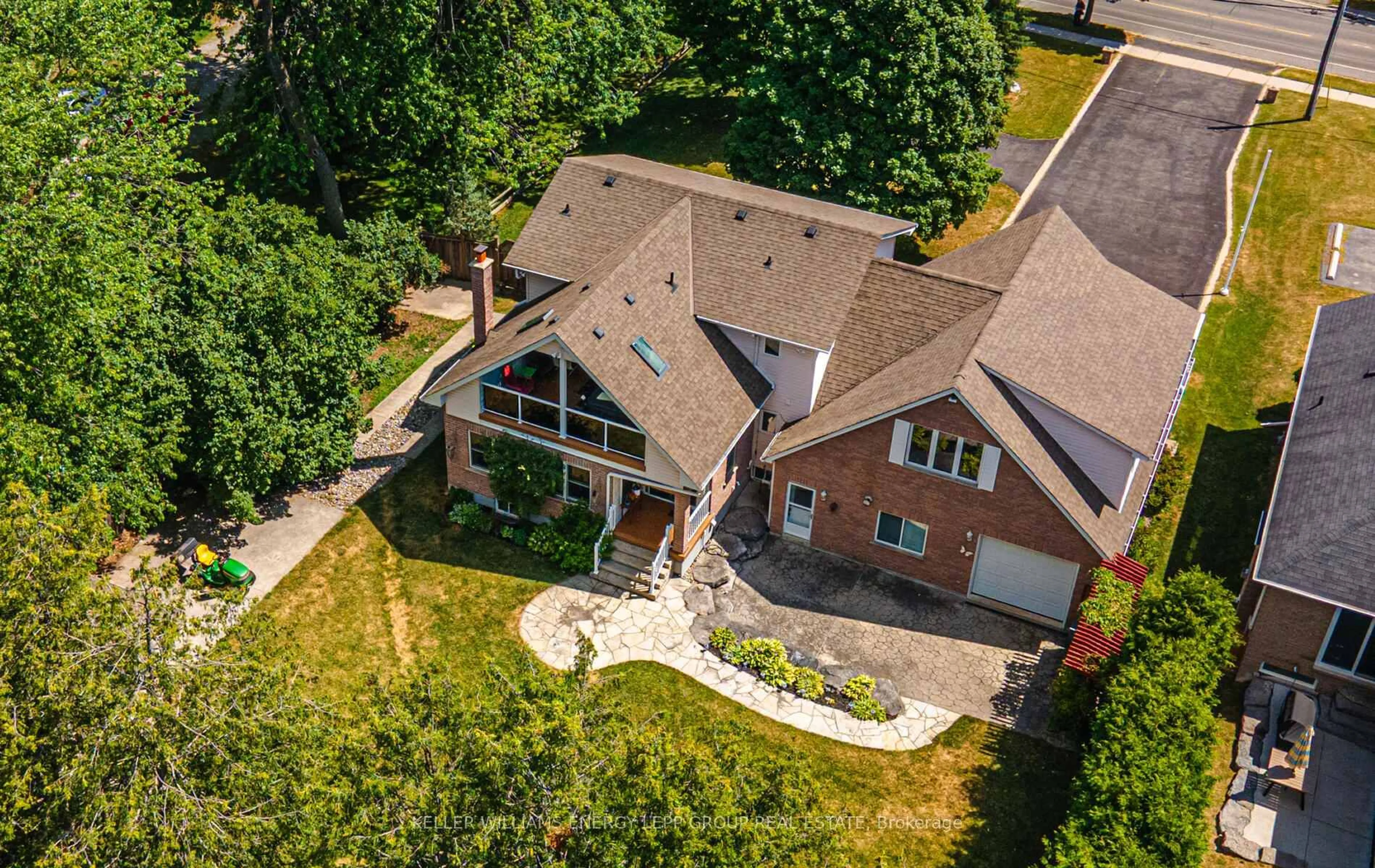A pic from outside/outdoor area/front of a property/back of a property/a pic from drone, unknown for 2346 Prestonvale Rd, Clarington Ontario L1E 2S1