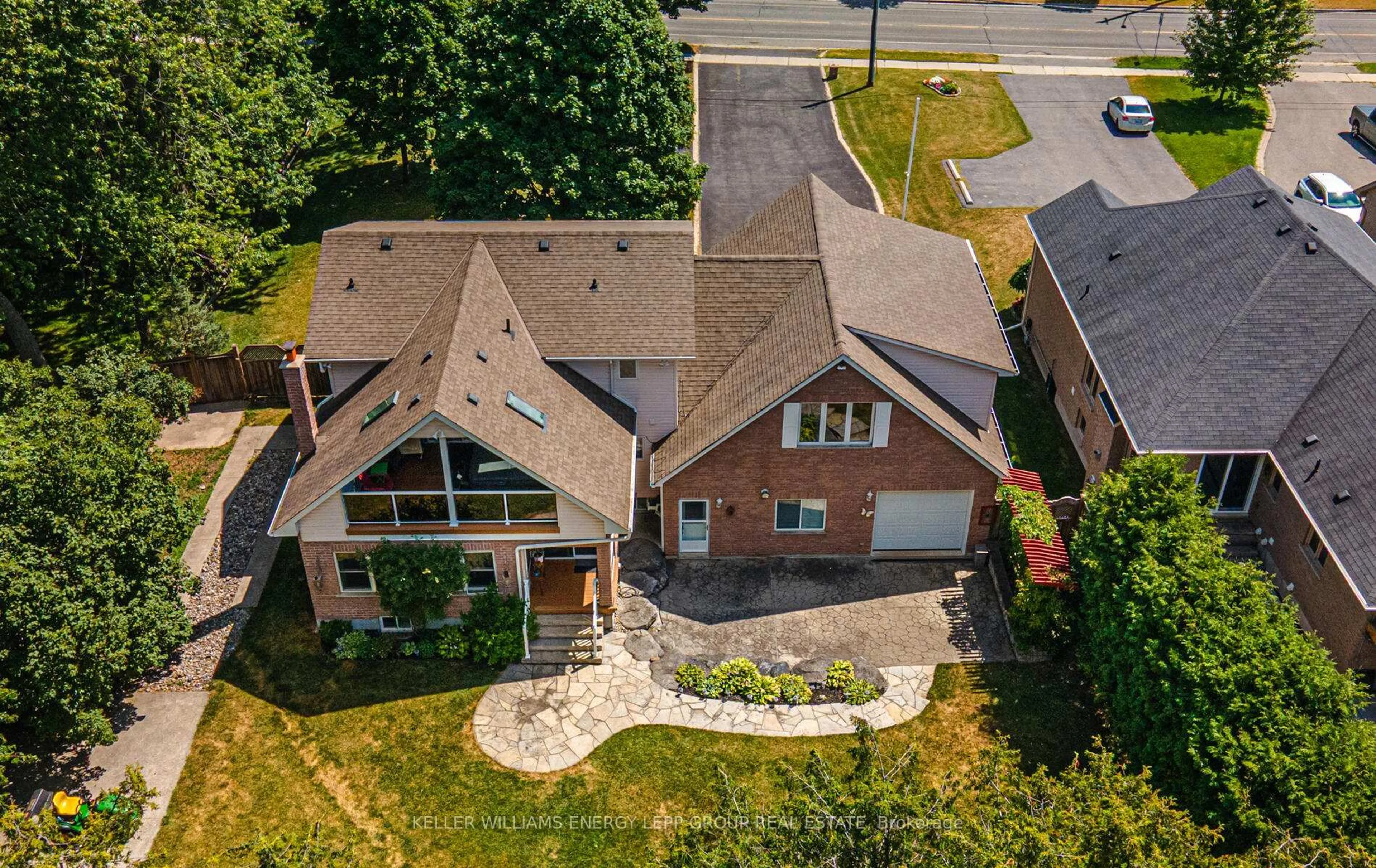 A pic from outside/outdoor area/front of a property/back of a property/a pic from drone, street for 2346 Prestonvale Rd, Clarington Ontario L1E 2S1