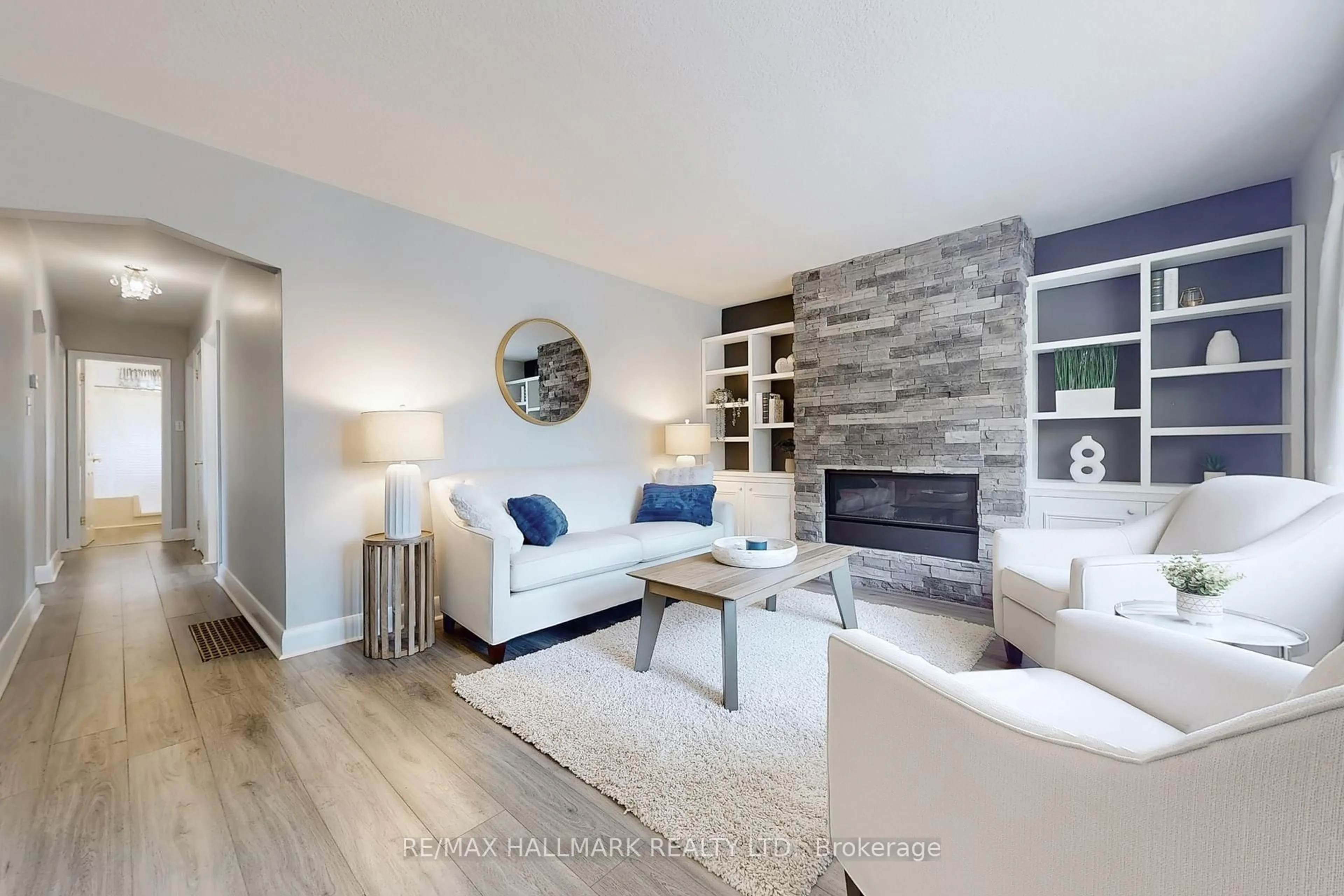Living room with furniture, unknown for 81 Inniswood Dr, Toronto Ontario M1R 1E8