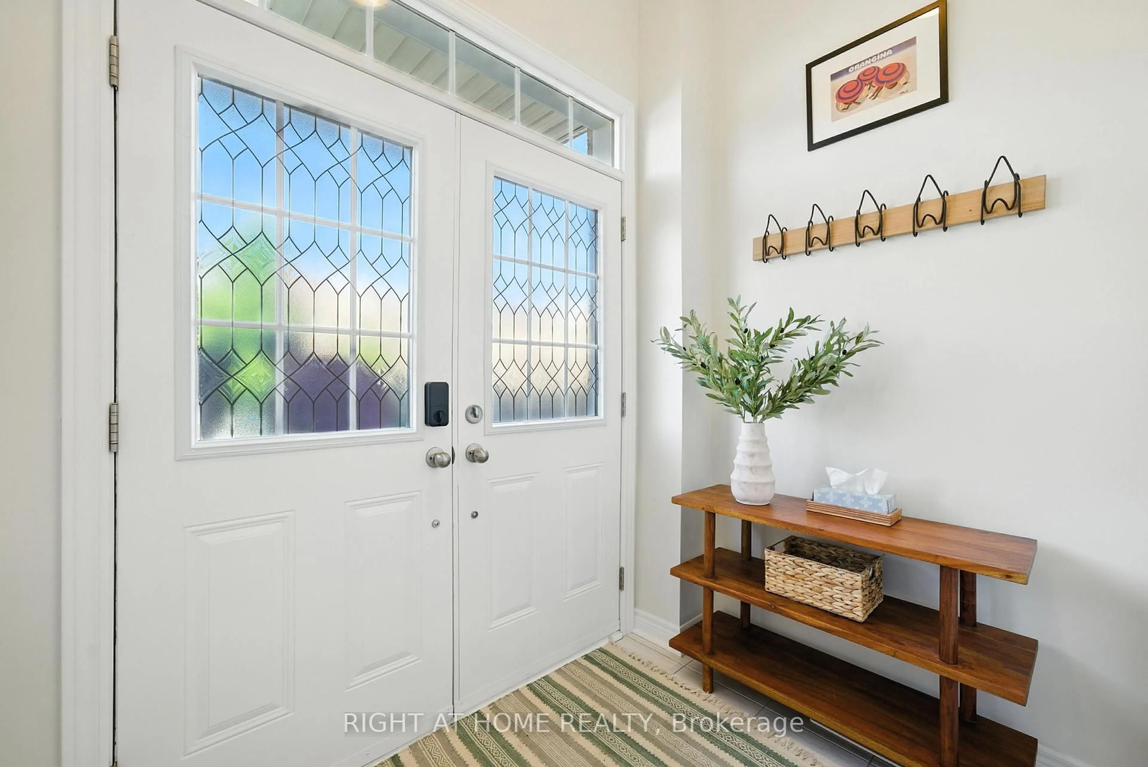 Indoor entryway for 97 Cathedral Dr, Whitby Ontario L1R 0N7