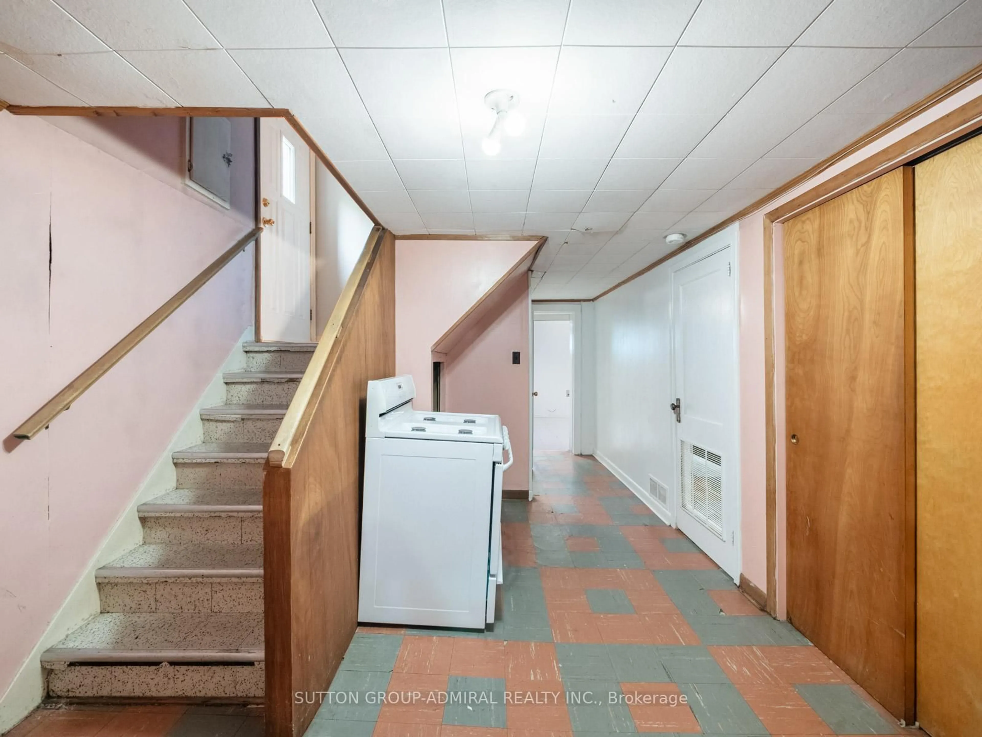 Unknown for 18 Danube Dr, Toronto Ontario M1R 2A1