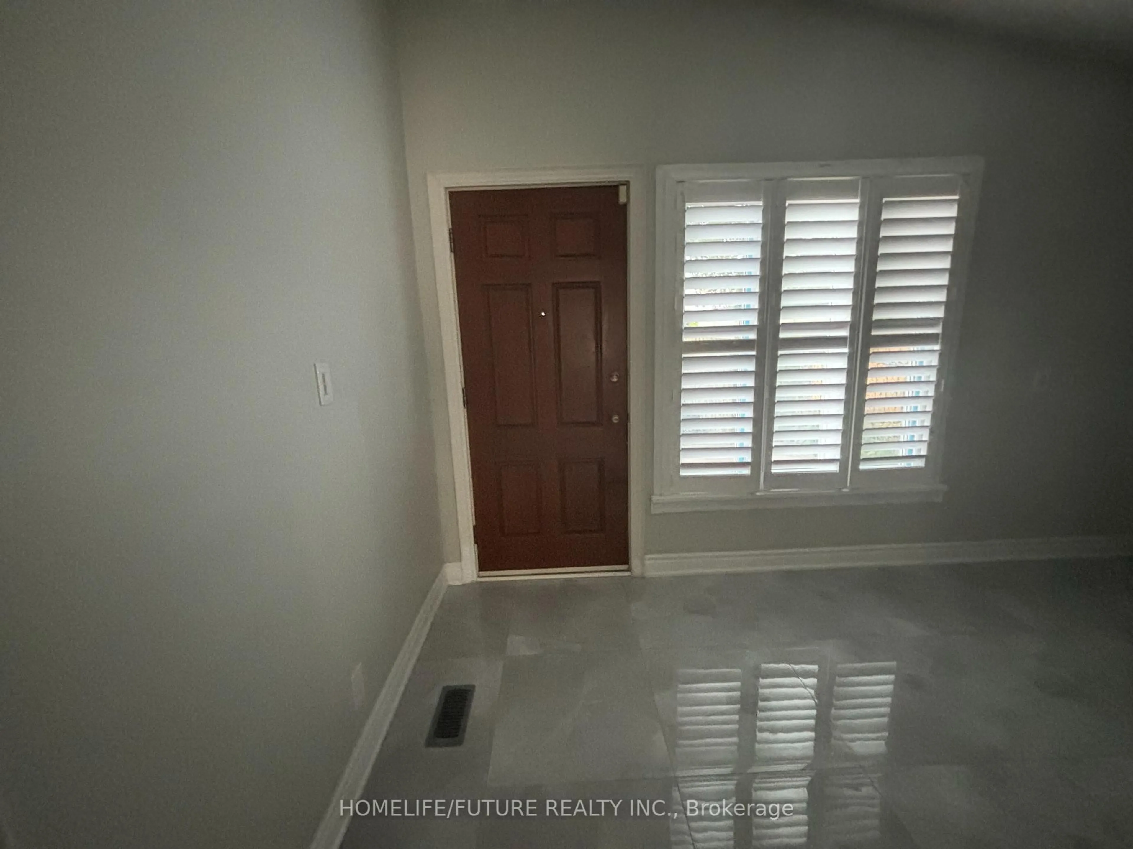 Indoor entryway for 87 Pandora Circ, Toronto Ontario M1H 1V6