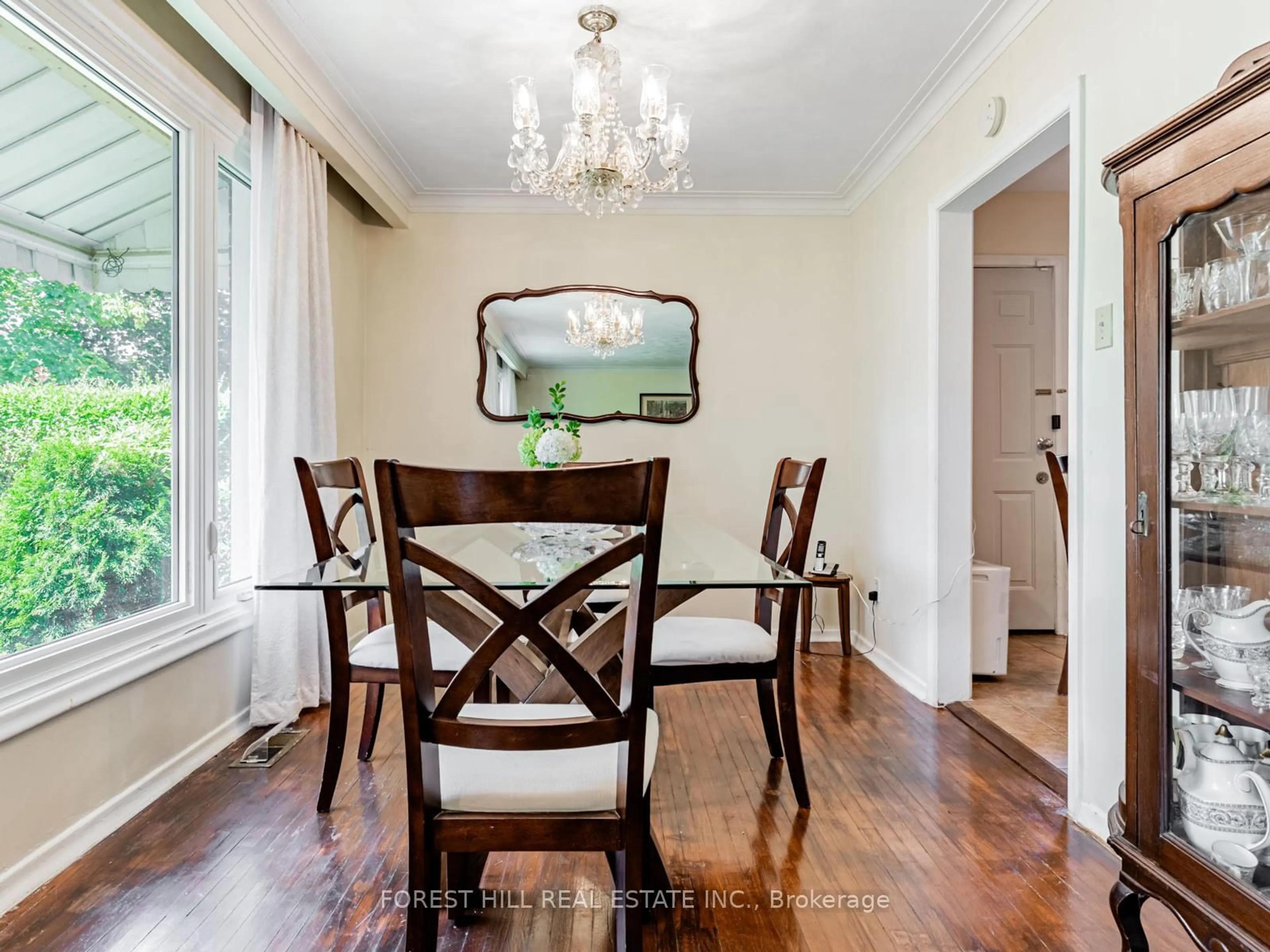 Dining room, wood/laminate floor for 27 Fitzgibbon Ave, Toronto Ontario M1K 3Z7