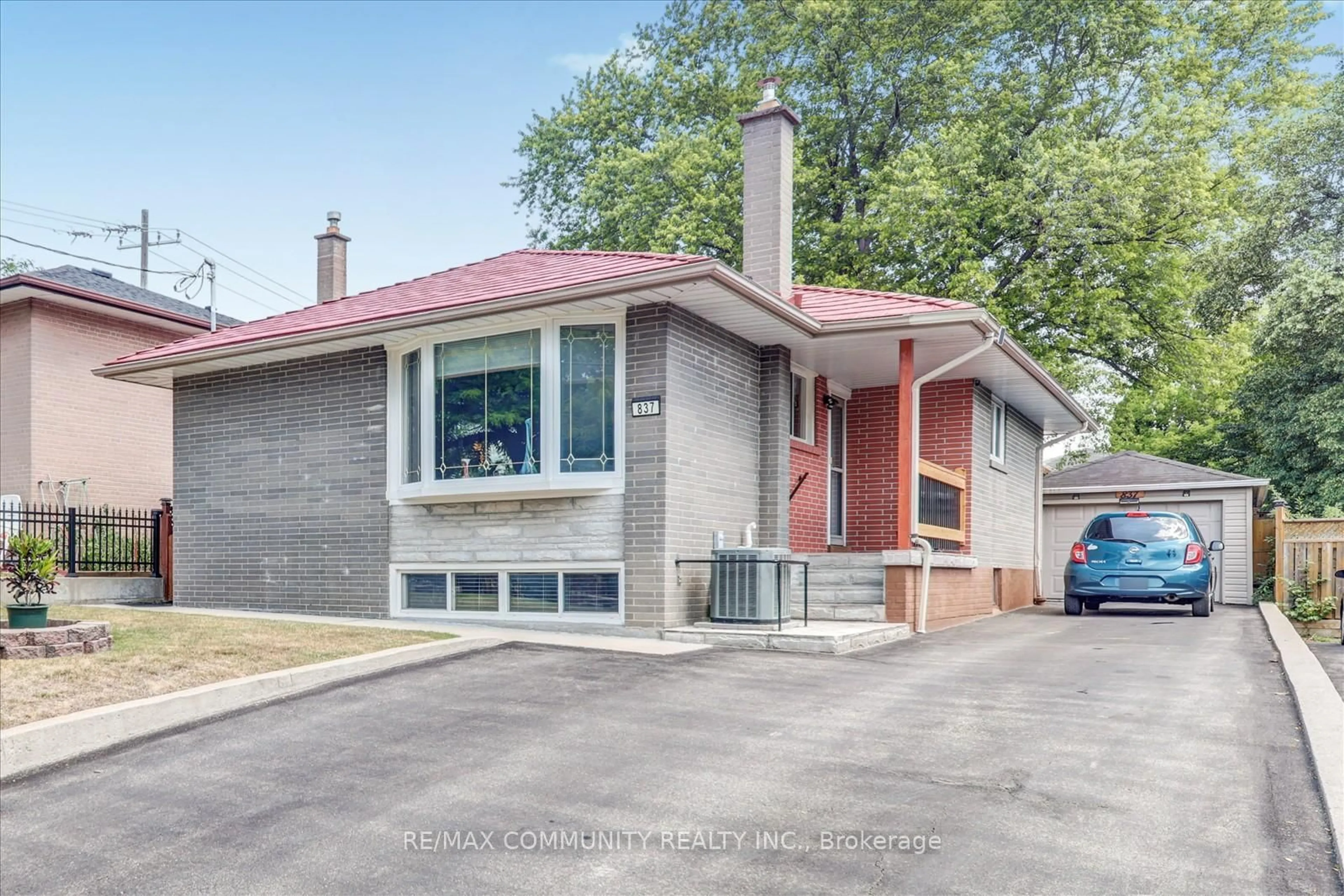 Home with brick exterior material, street for 837 Scarborough Golf Club Rd, Toronto Ontario M1G 1J2
