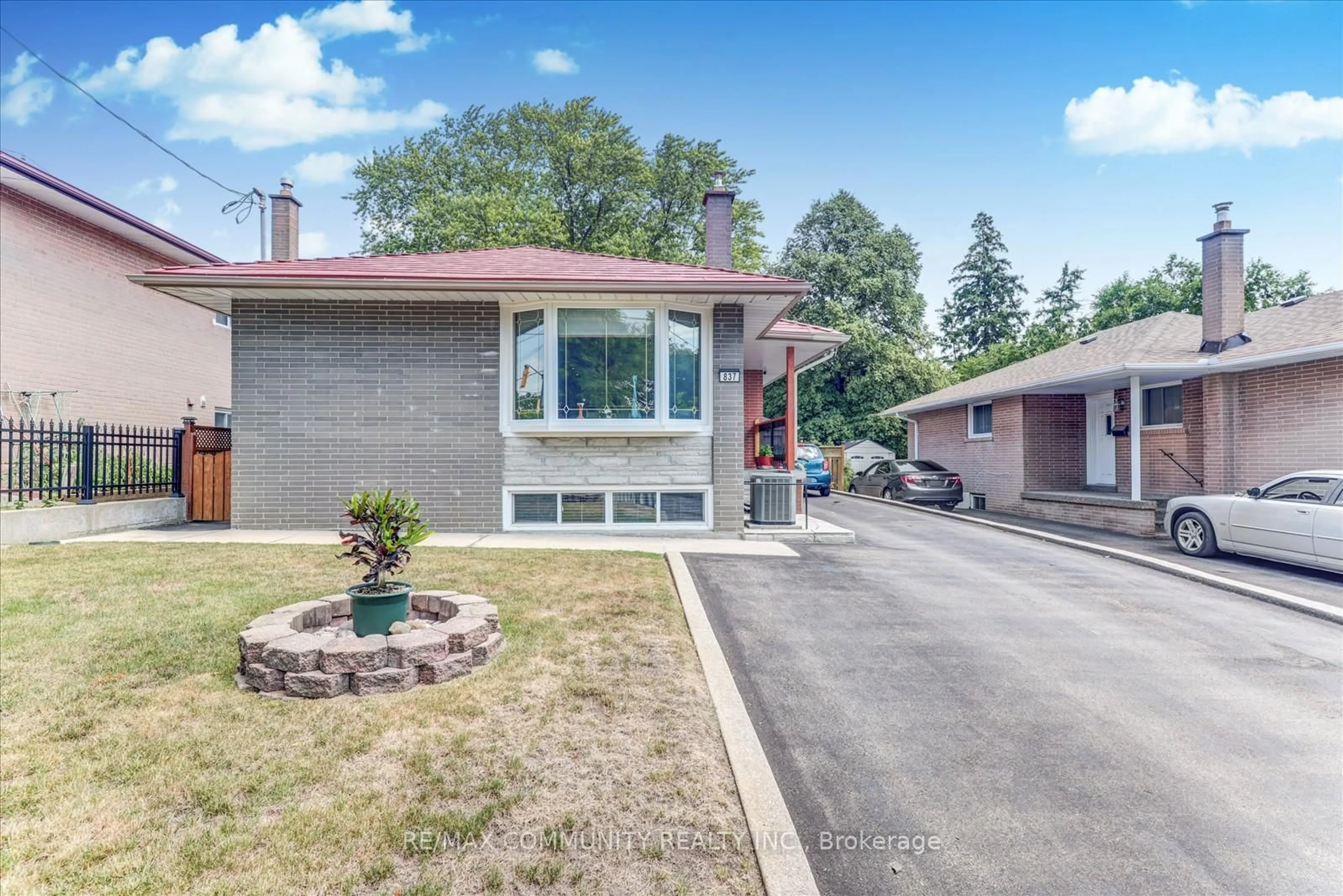 Home with brick exterior material, street for 837 Scarborough Golf Club Rd, Toronto Ontario M1G 1J2