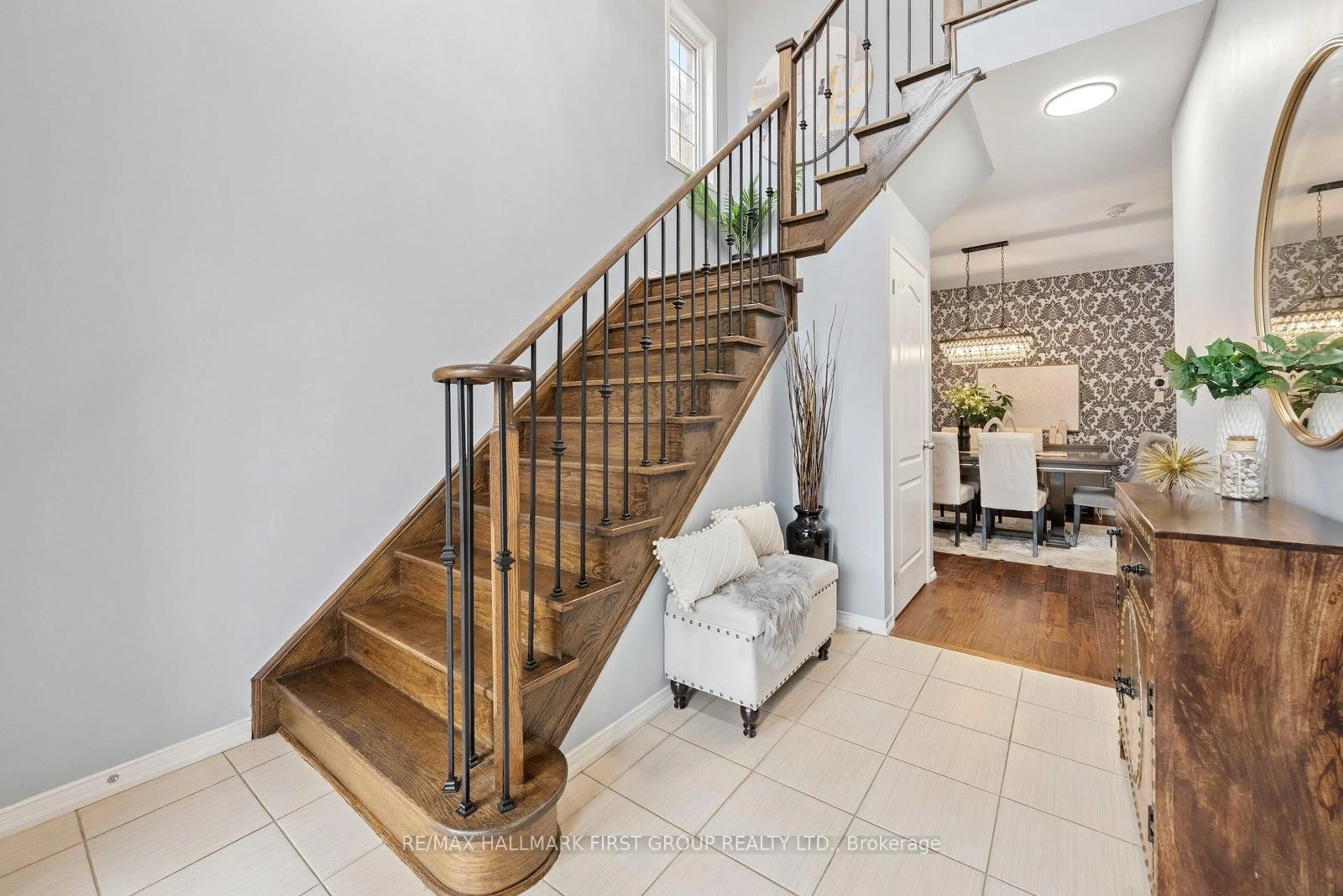 Stairs for 1737 Douglas Langtree Dr, Oshawa Ontario L1H 7K5