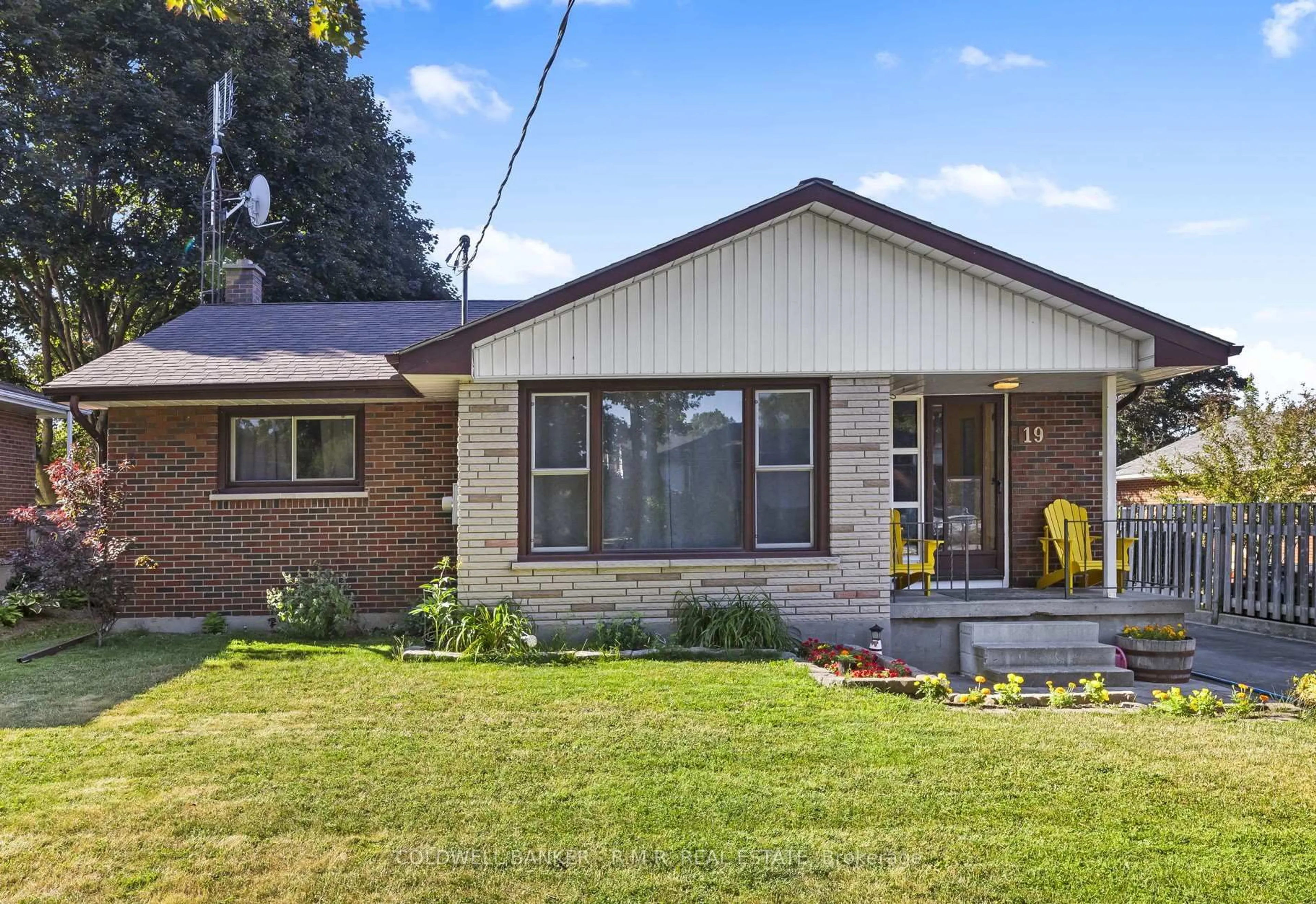 Home with brick exterior material, street for 19 Parkway Cres, Clarington Ontario L1C 1B9