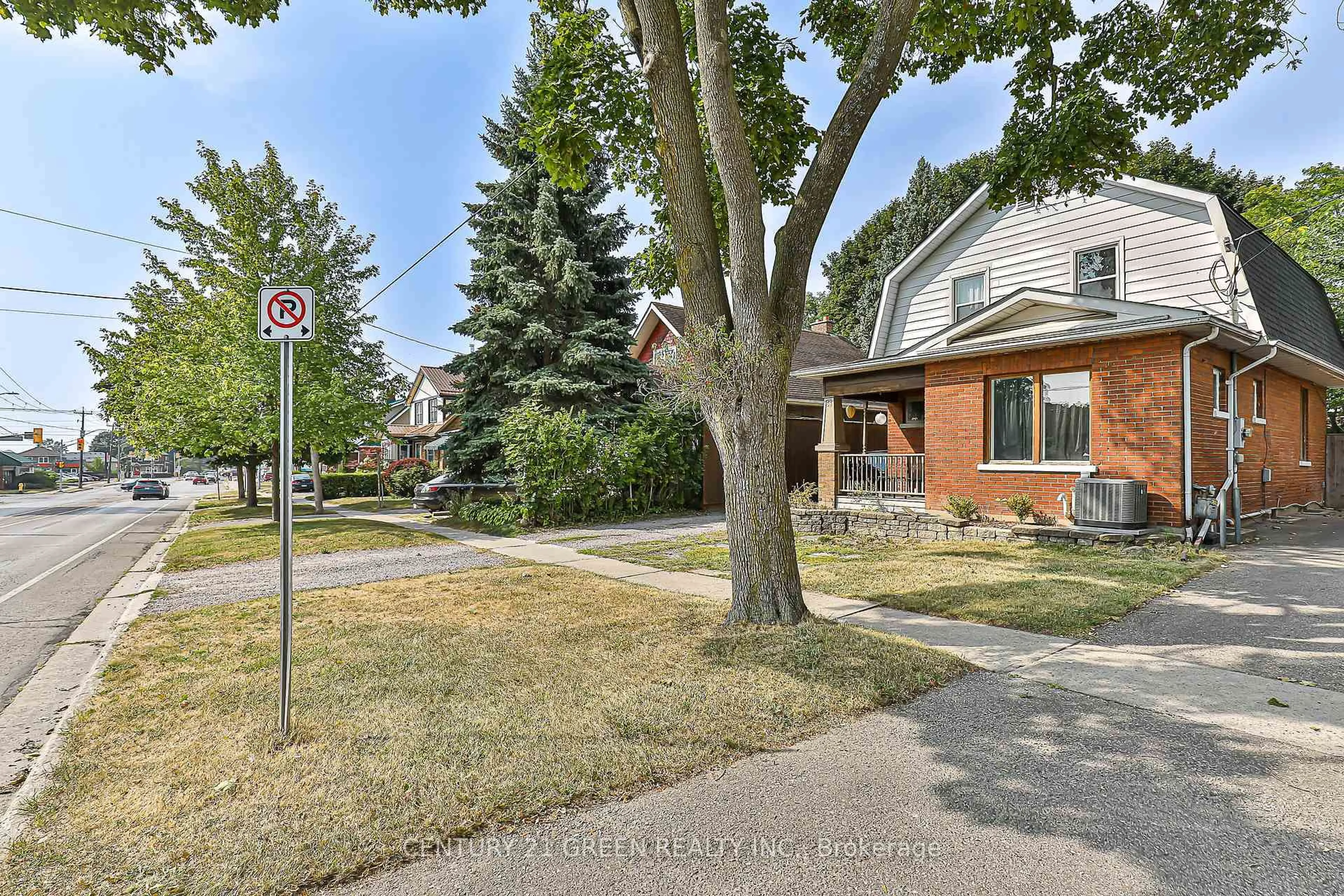 Unknown for 58 Gibbons St, Oshawa Ontario L1J 4X9
