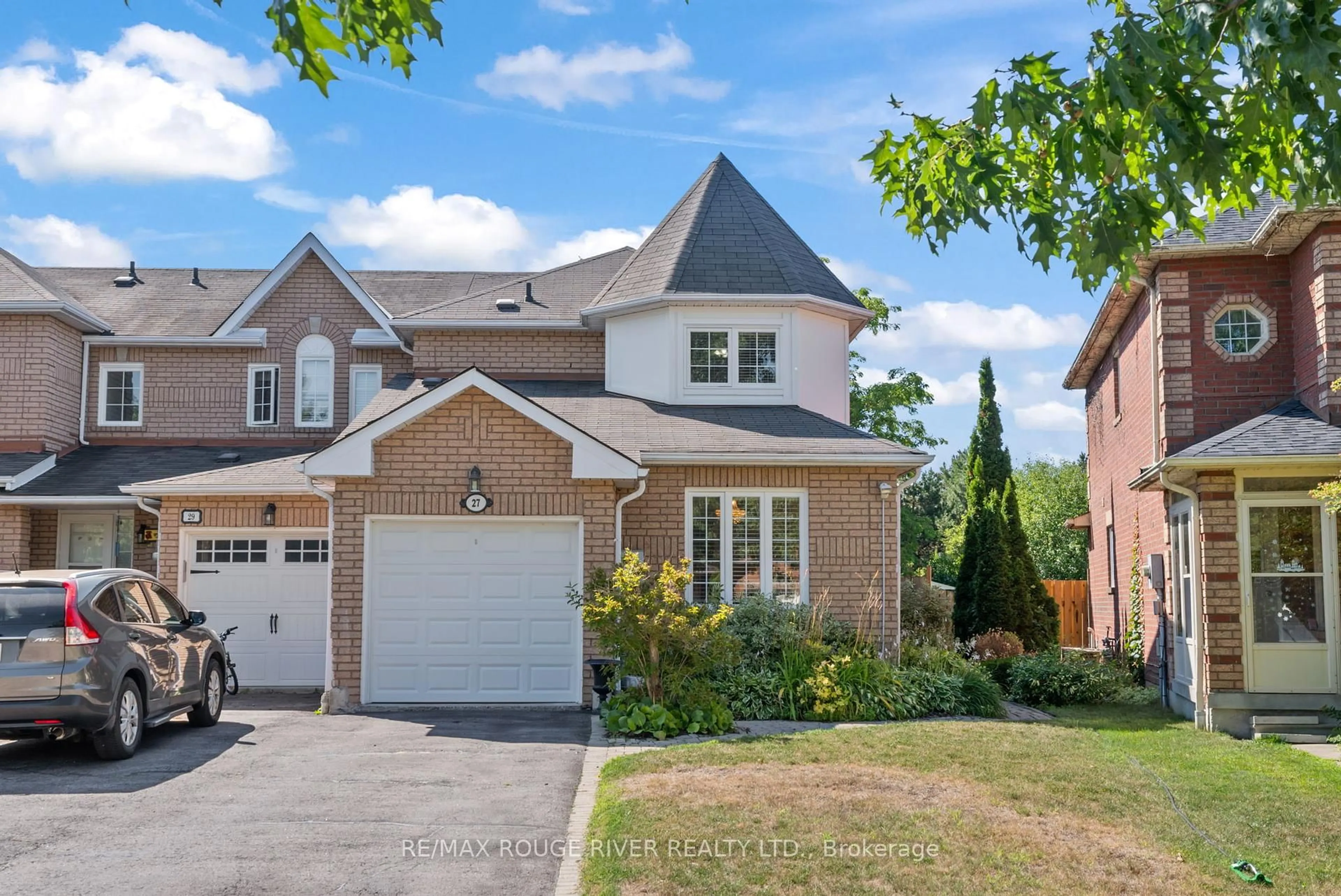 Home with brick exterior material, street for 27 Creekwood Cres, Whitby Ontario L1R 2K2