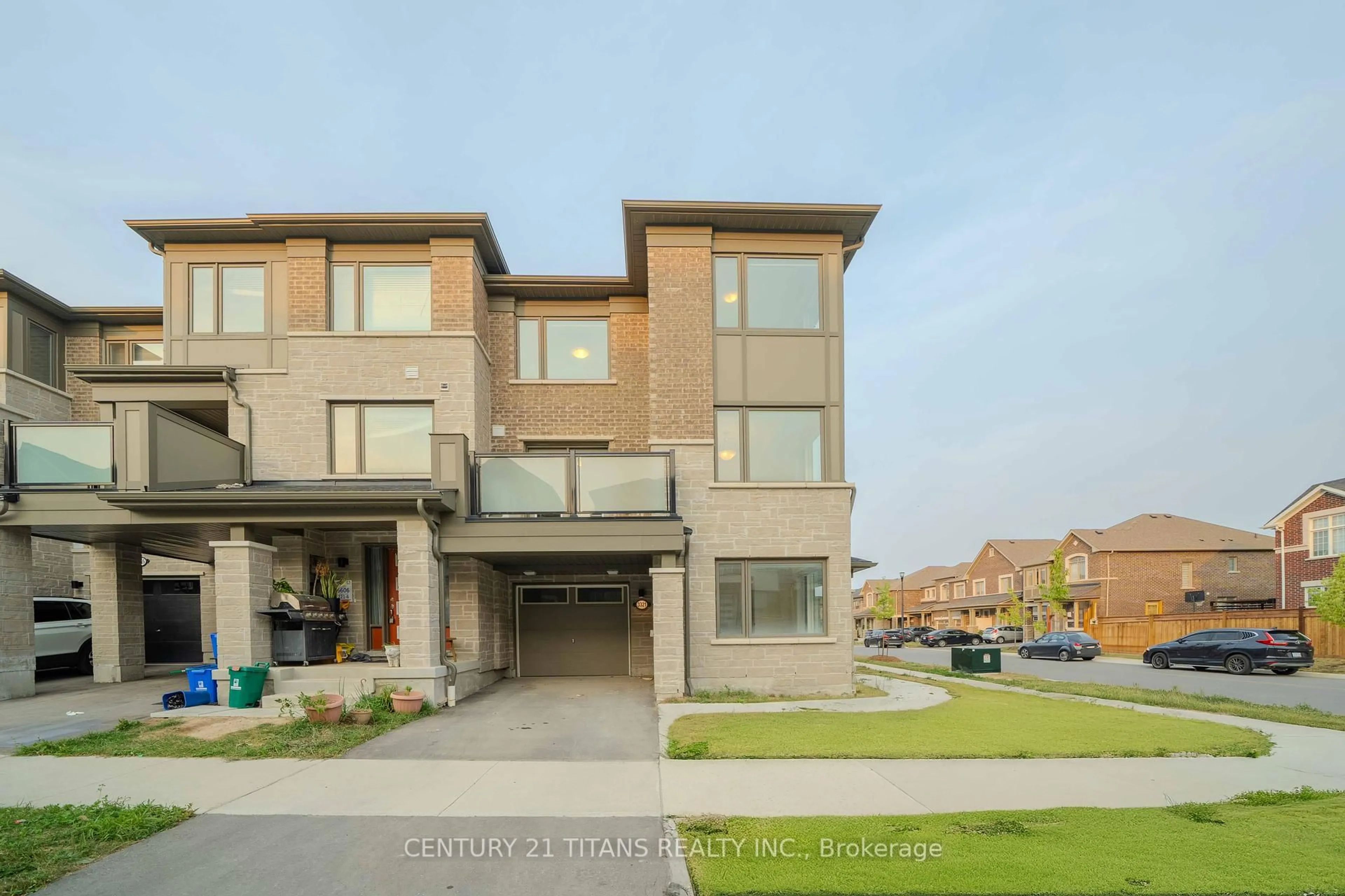 Unknown for 3321 Thunderbird Prom, Pickering Ontario L1X 0N4