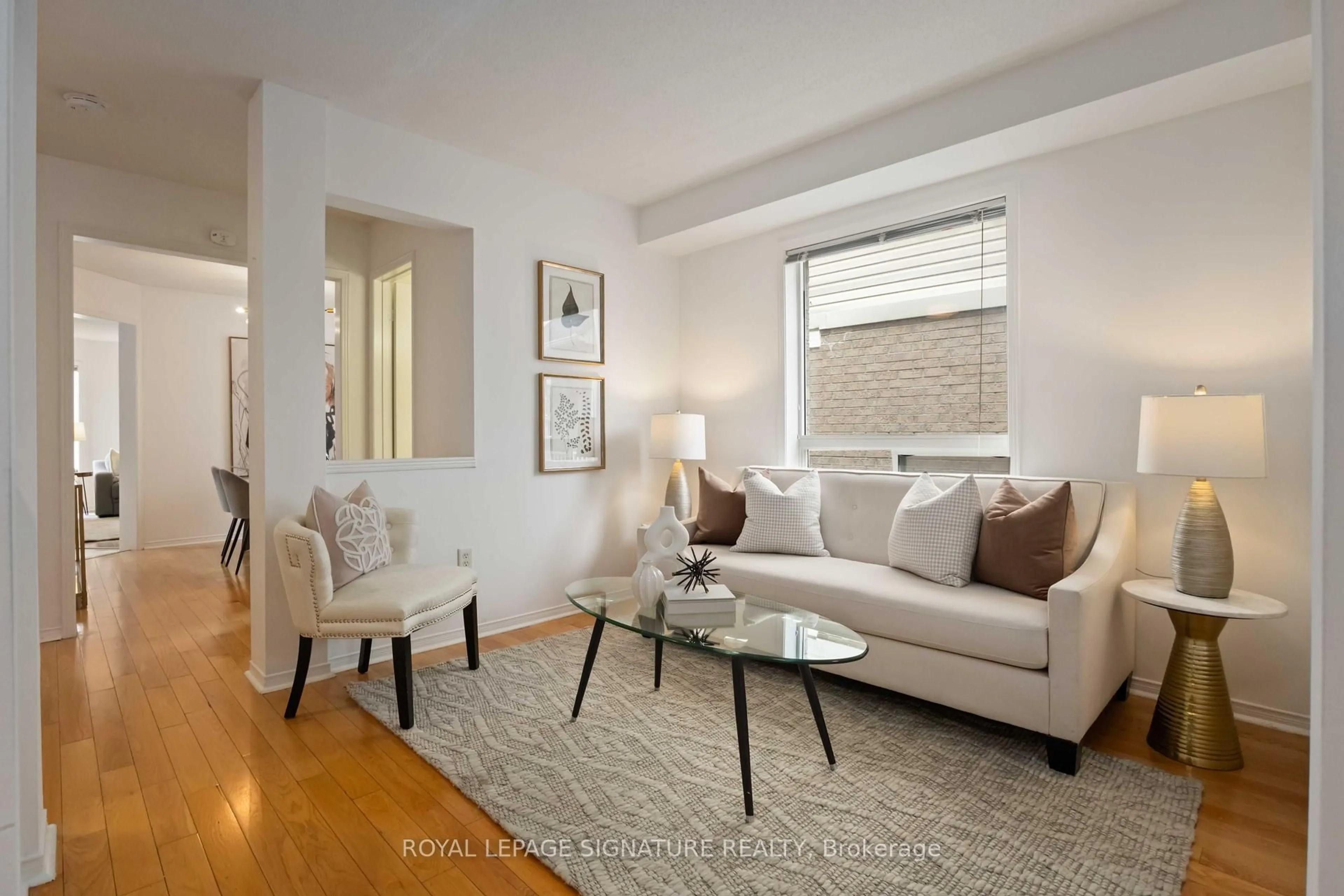 Living room with furniture, unknown for 145 Bourbon Pl, Whitby Ontario L1R 3C6