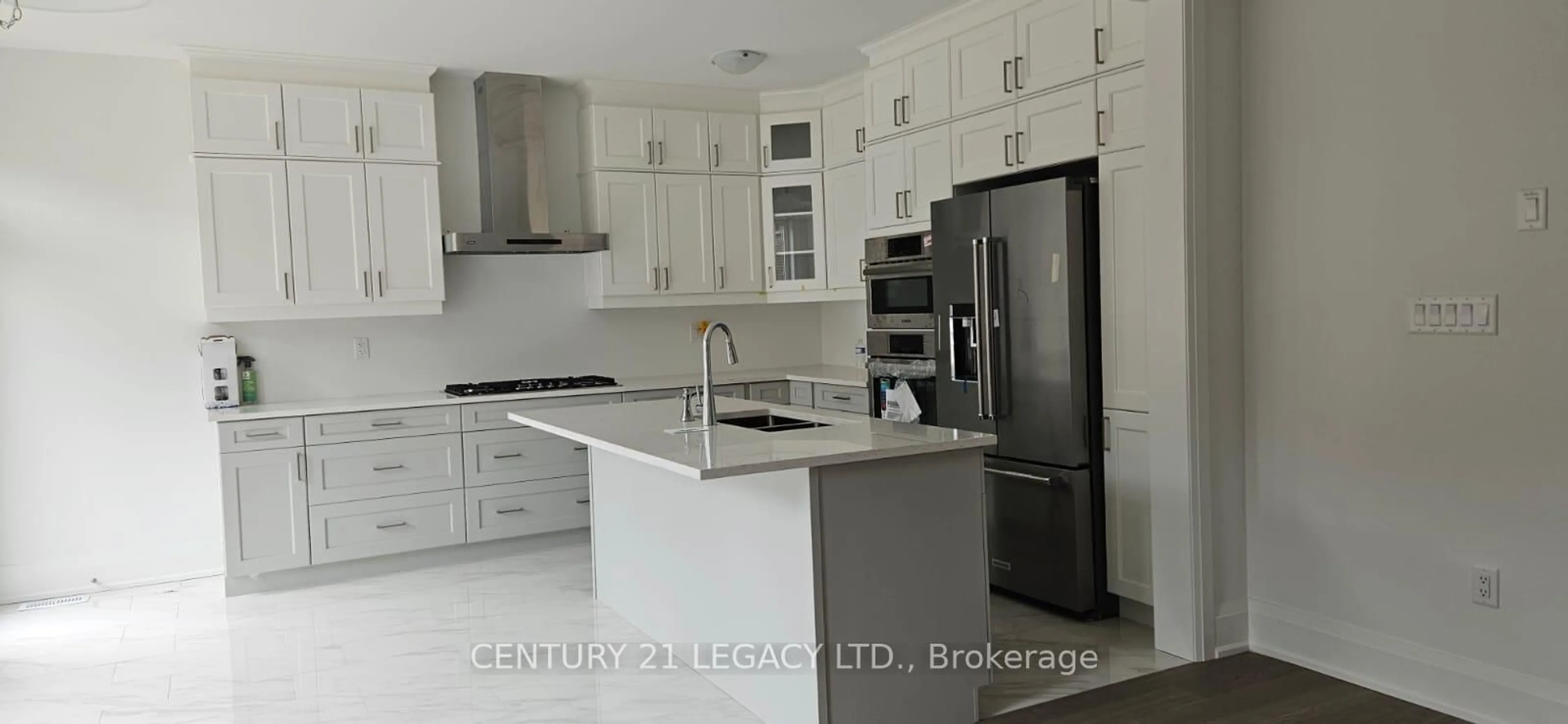 Open concept kitchen, unknown for 1435 Mourning Dove Lane, Pickering Ontario L1X 0N8