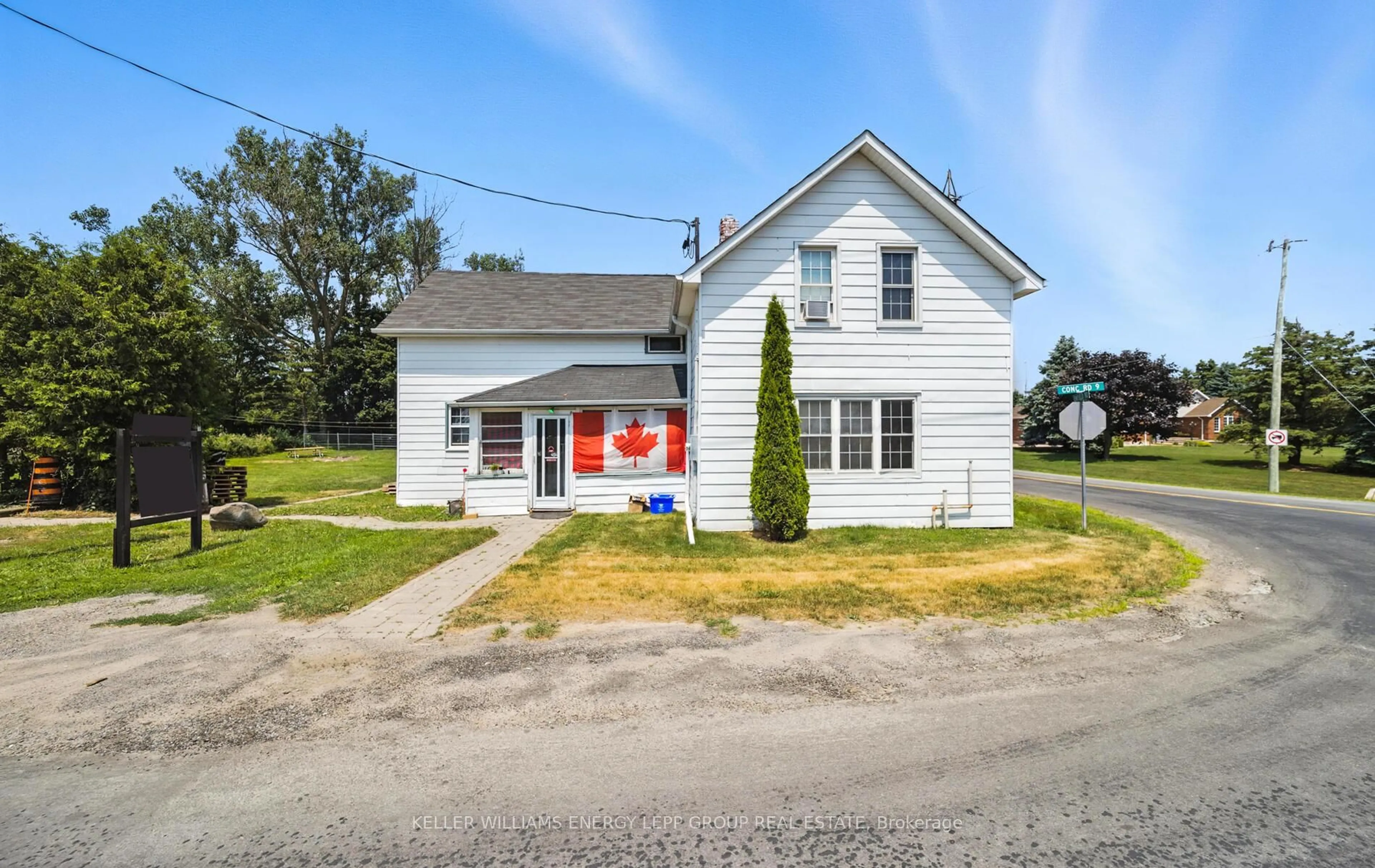 A pic from outside/outdoor area/front of a property/back of a property/a pic from drone, building for 1648 Concession 9 Rd, Clarington Ontario L0B 1B0
