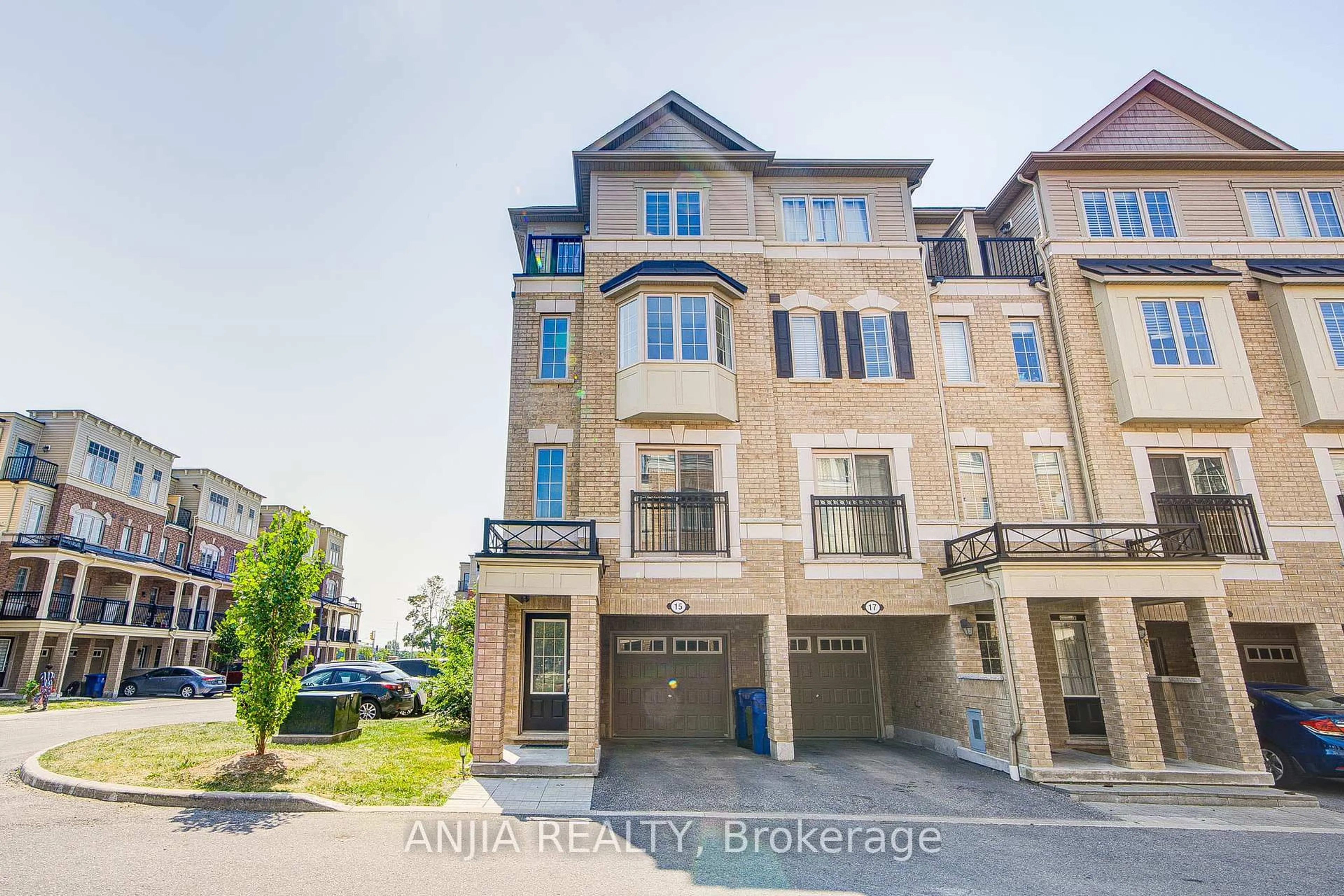 A pic from outside/outdoor area/front of a property/back of a property/a pic from drone, street for 15 Filly Path #446, Oshawa Ontario L1L 0K8