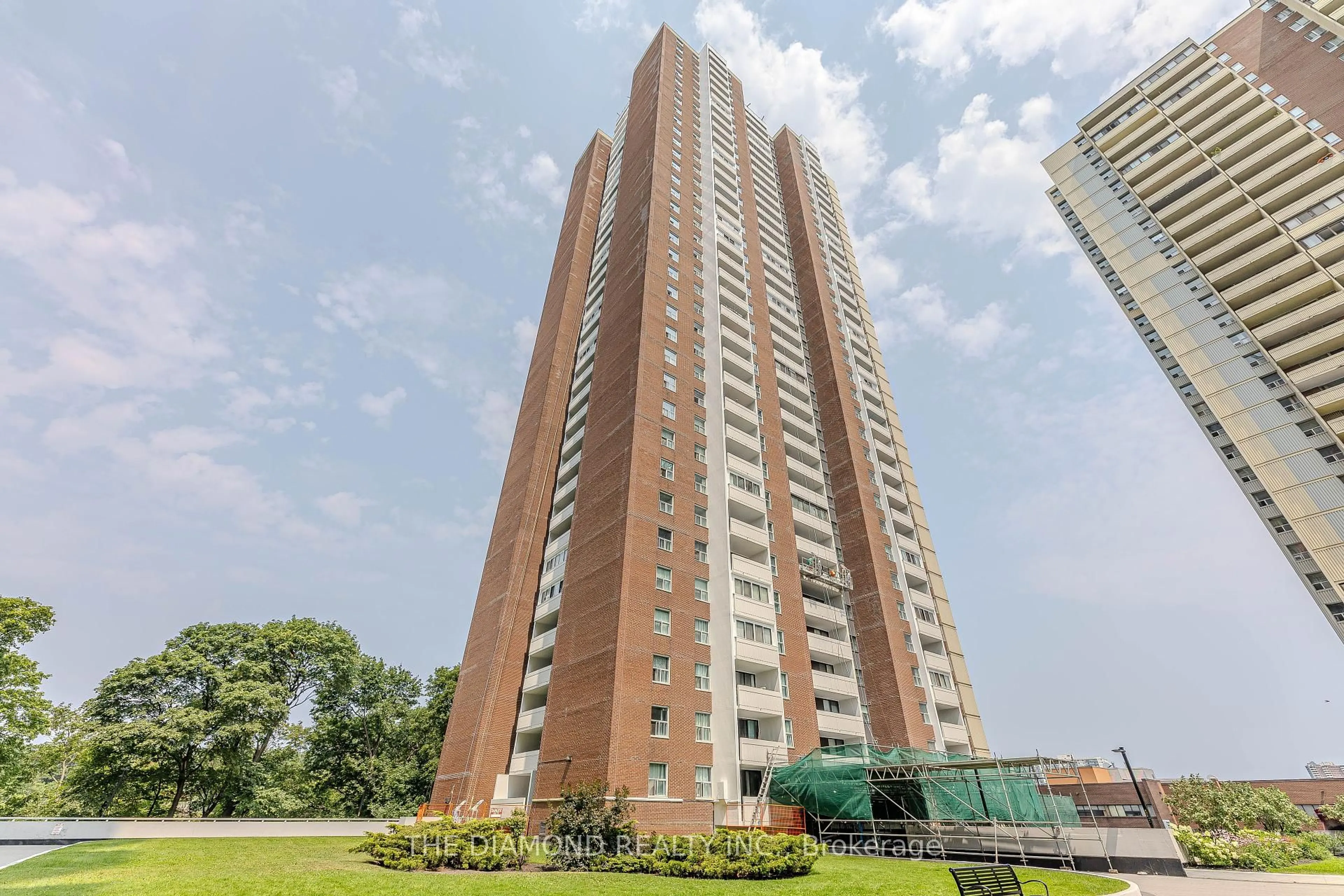 Unknown for 3 Massey Sq #3206, Toronto Ontario M4C 5L5