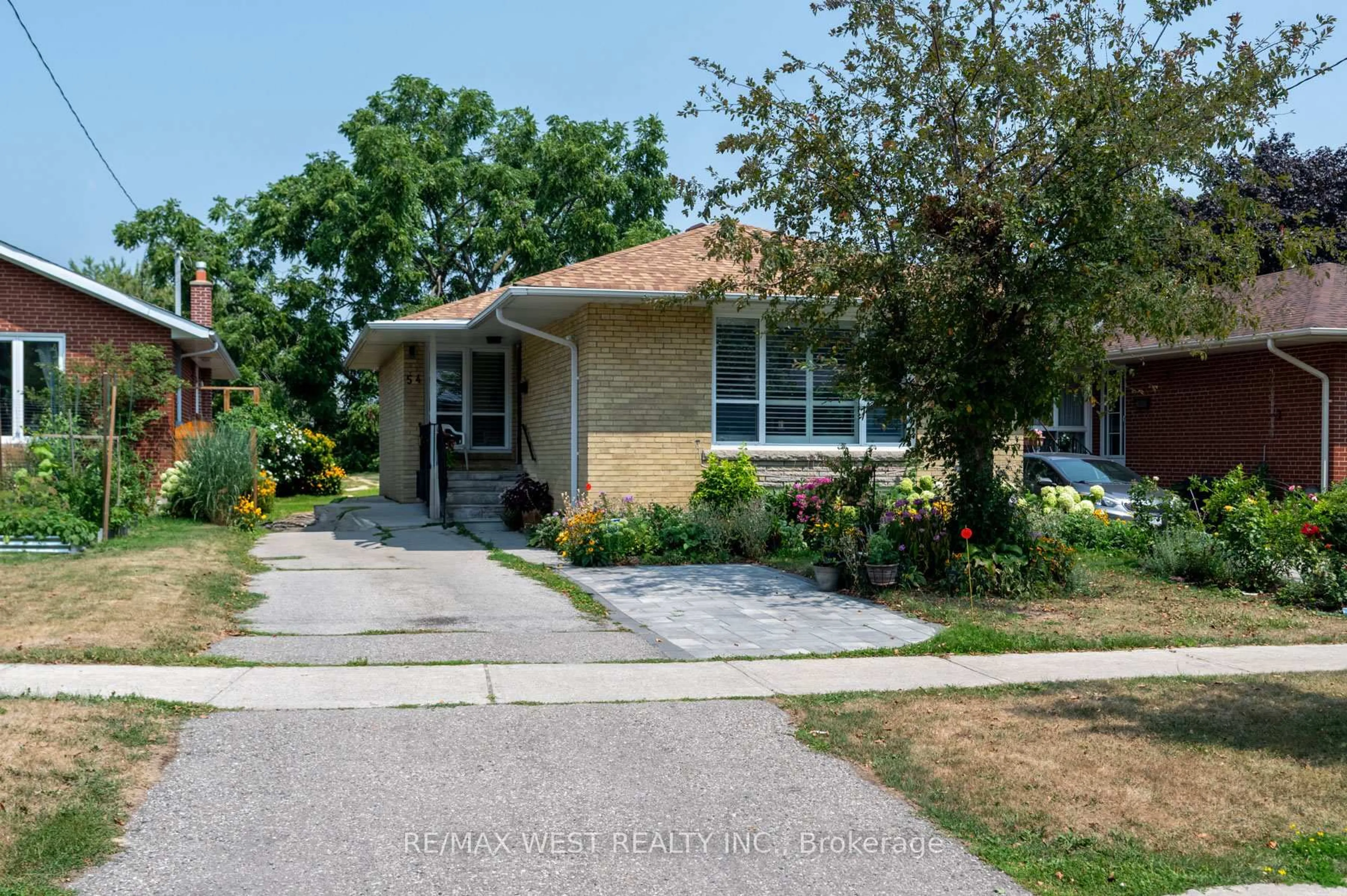 Unknown for 54 Medley Cres, Toronto Ontario M1J 1Y3