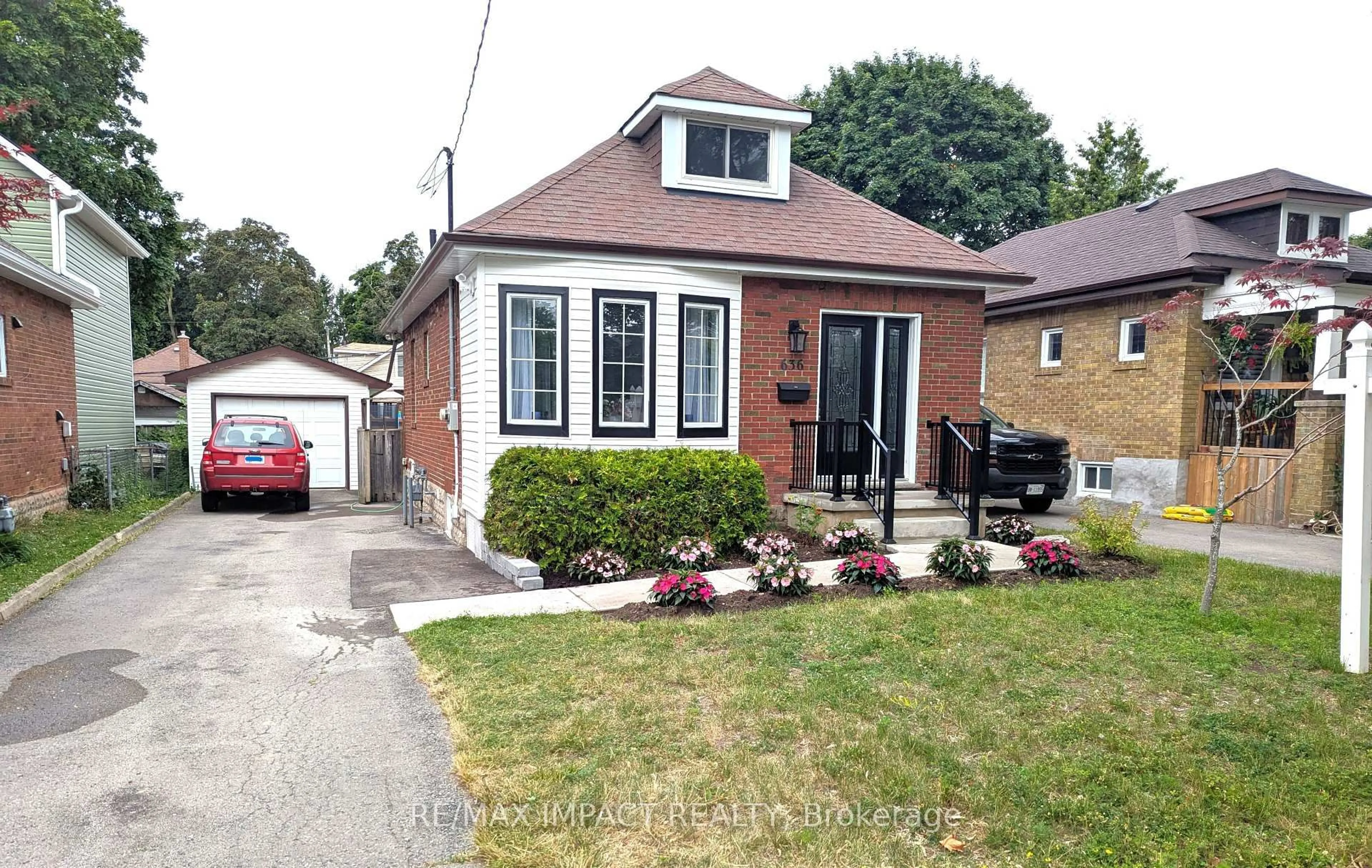 Home with brick exterior material, street for 636 CHRISTIE Ave, Oshawa Ontario L1G 4L7