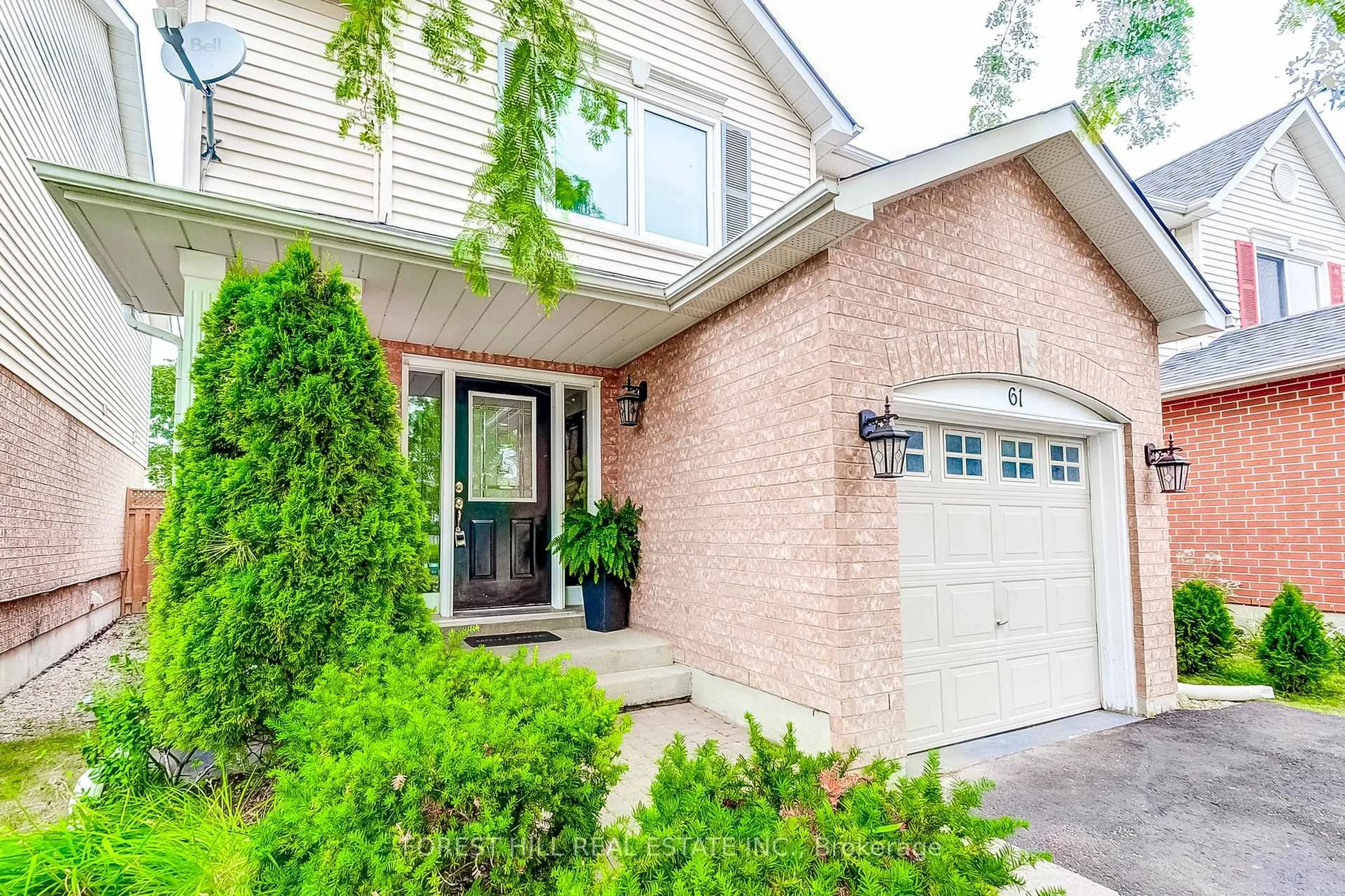 Home with brick exterior material, street for 61 Hearthstone Cres, Clarington Ontario L1E 2X8