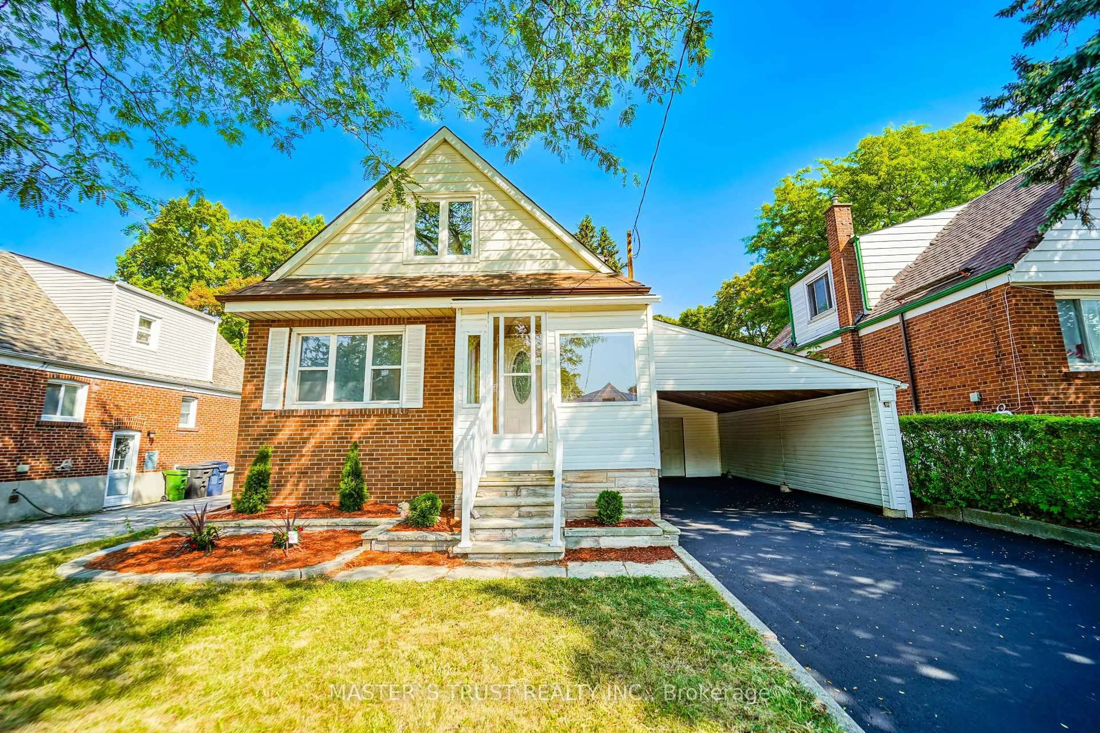 Home with brick exterior material, street for 10 Valerie Rd, Toronto Ontario M1P 1E9