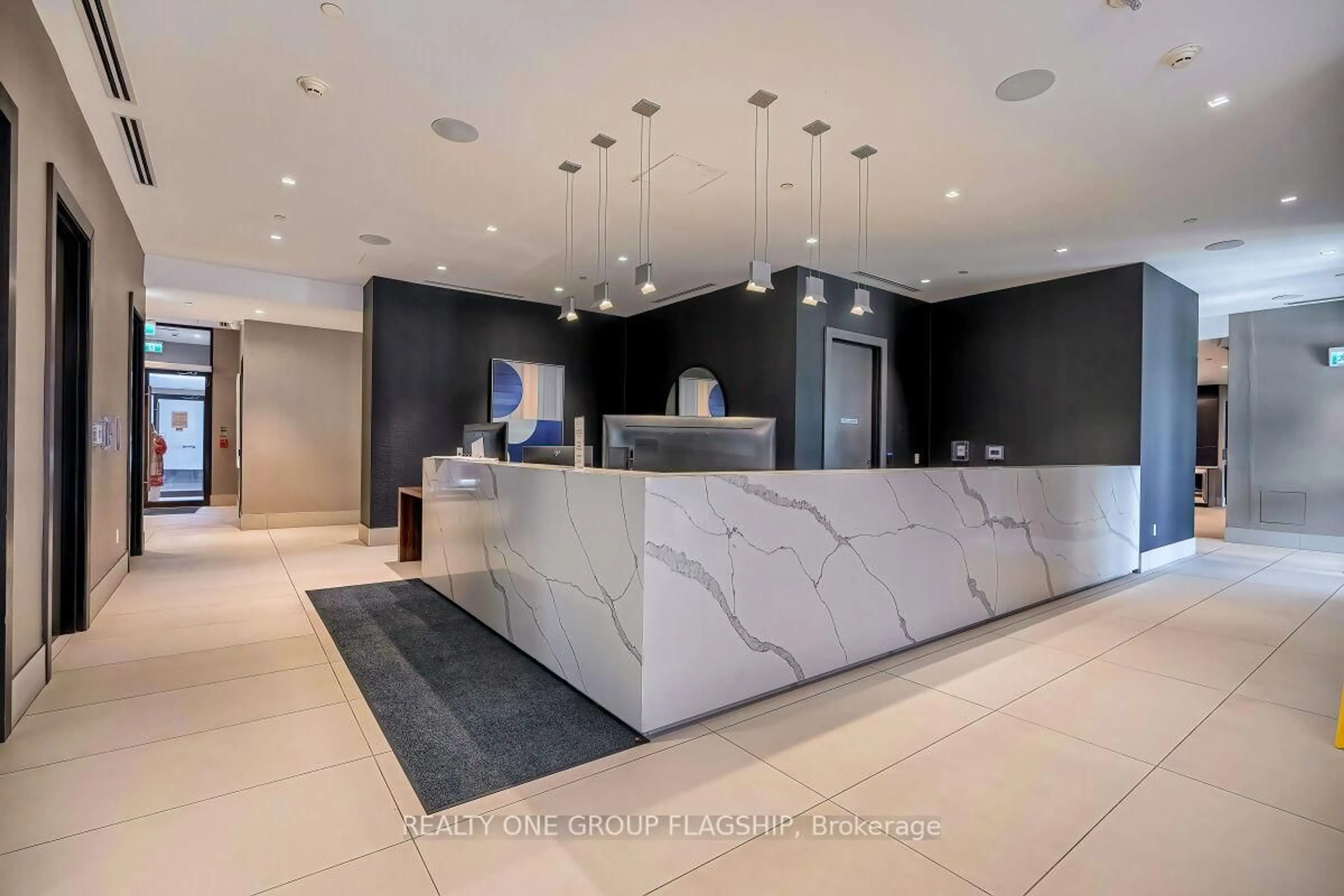 Unknown for 2550 Simcoe St #421, Oshawa Ontario L1L 0R5