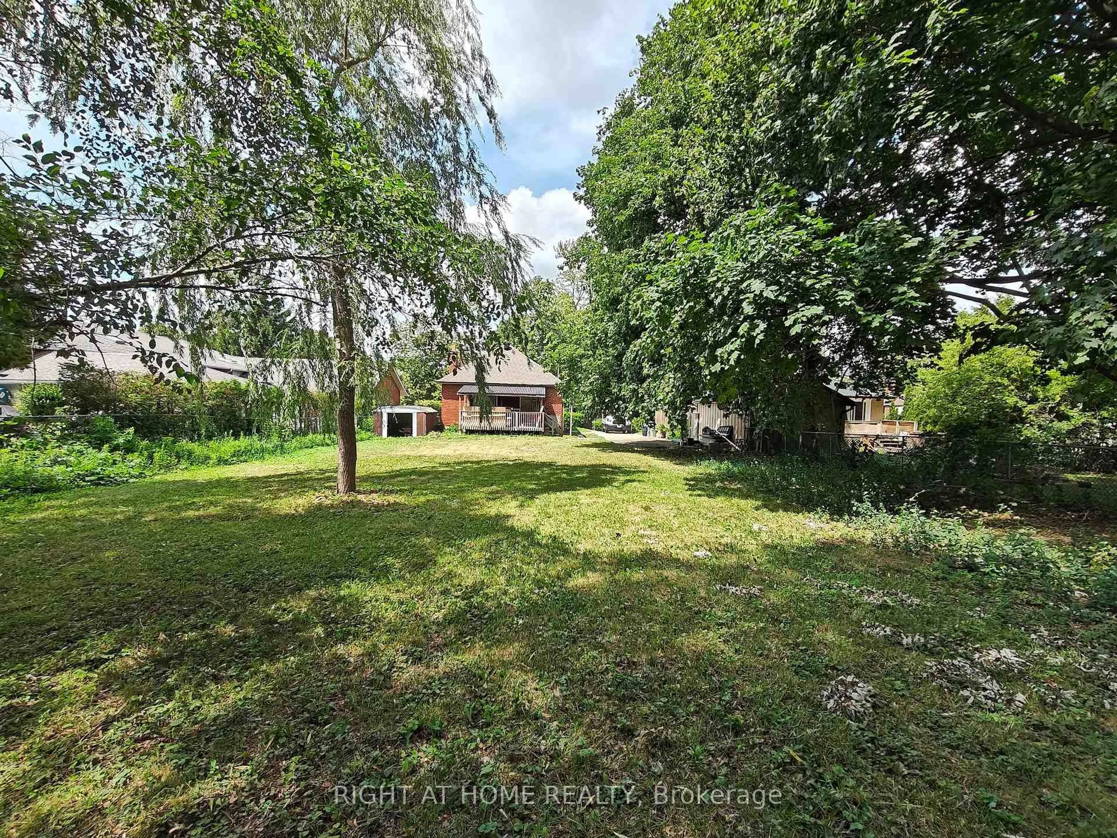 A pic from outside/outdoor area/front of a property/back of a property/a pic from drone, unknown for 99 Dunelm St, Toronto Ontario M1J 3G3