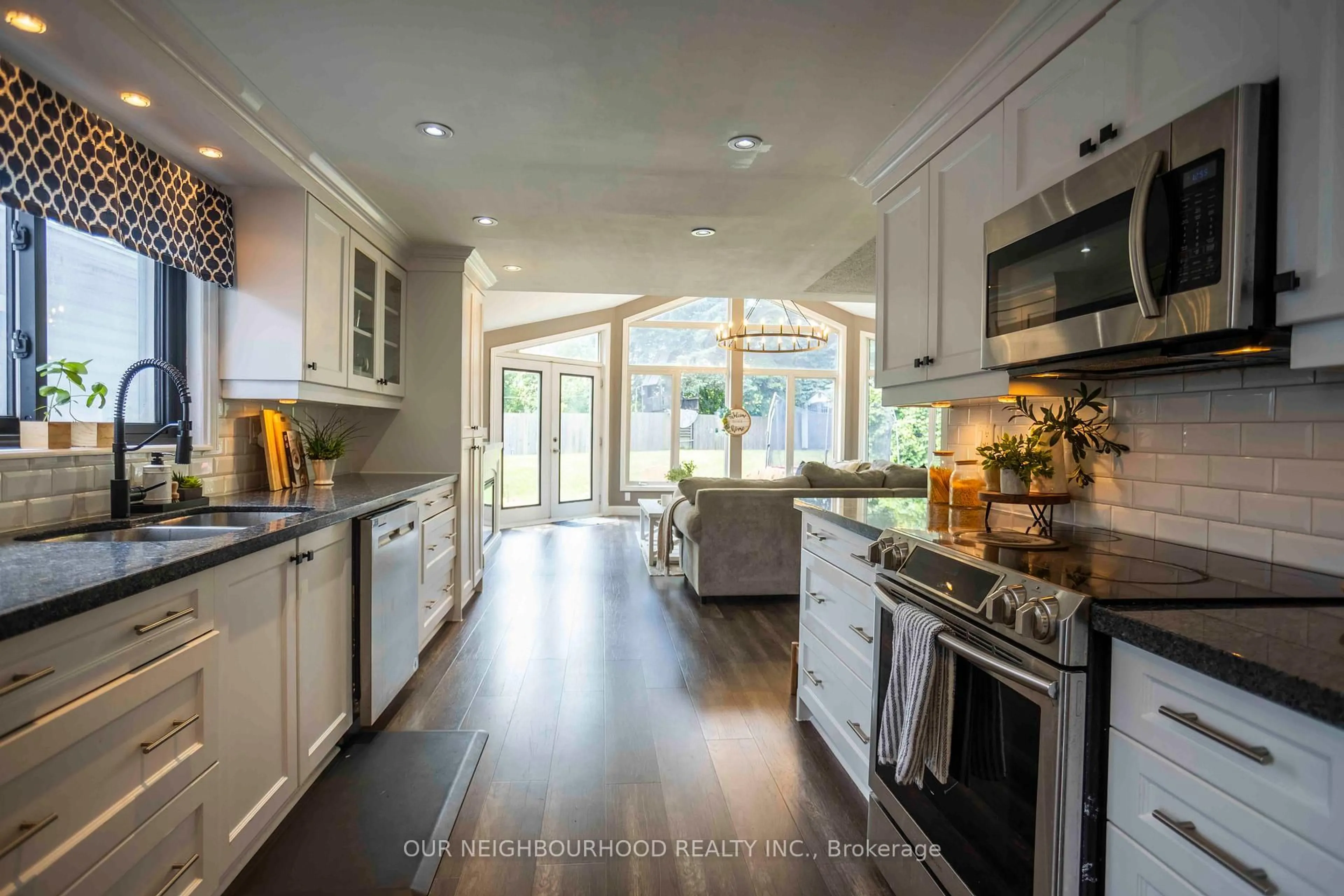 Open concept kitchen, unknown for 1061 Norman Cres, Oshawa Ontario L1H 7W9