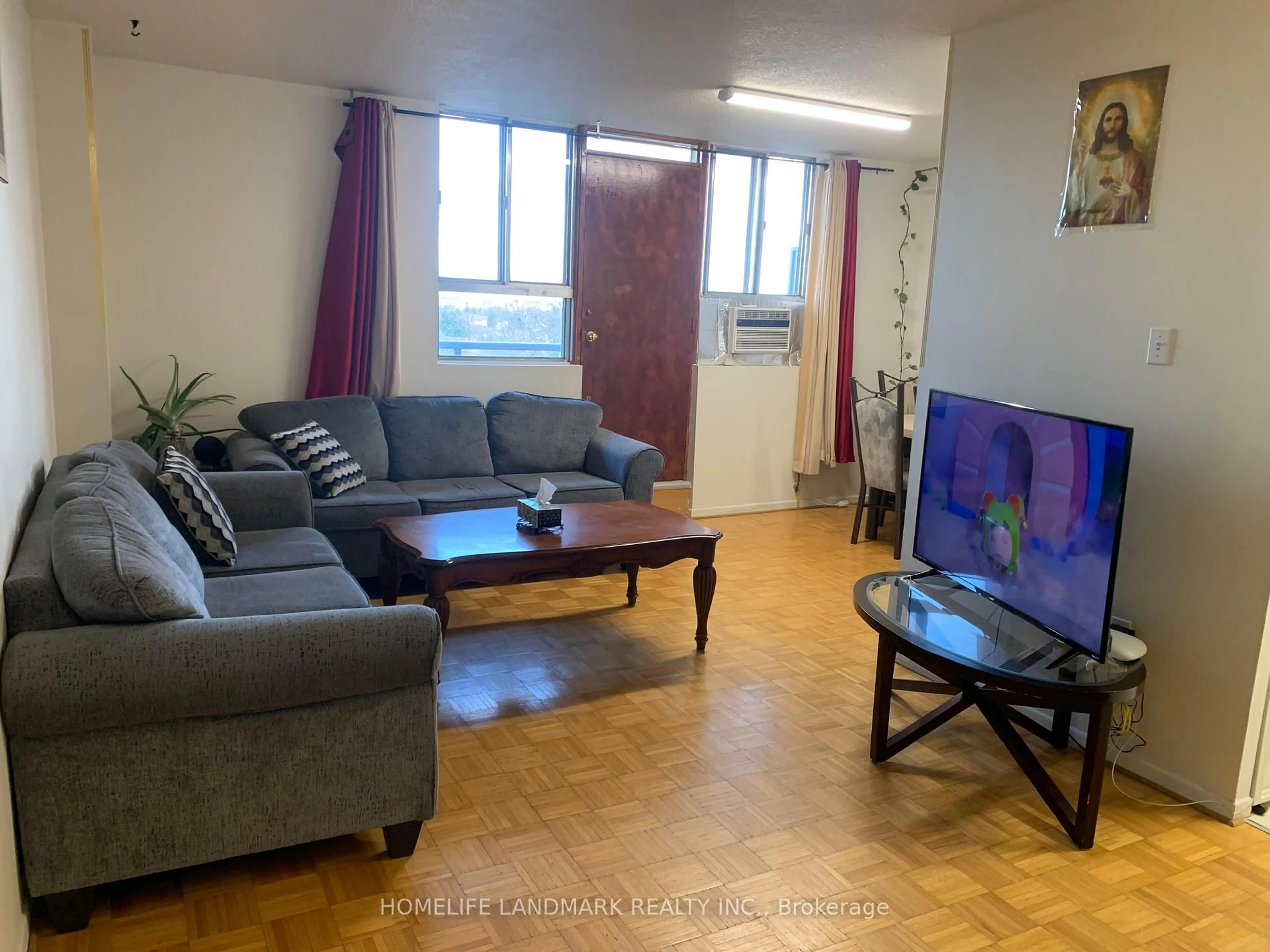 Living room with furniture, unknown for 100 Dundalk Dr ## 606, Toronto Ontario M1P 4V2