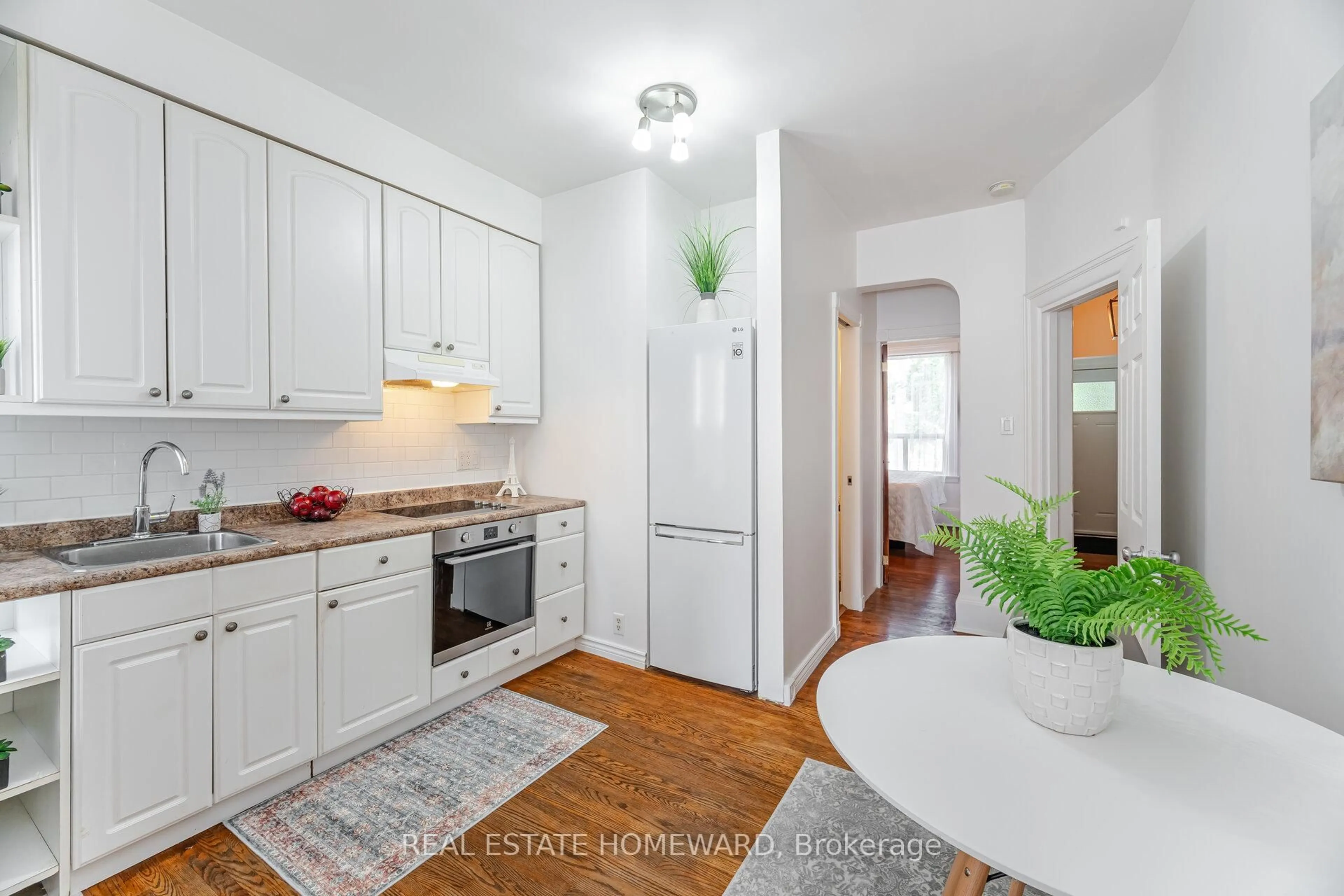 Unknown for 164 Morse St, Toronto Ontario M4M 2P8