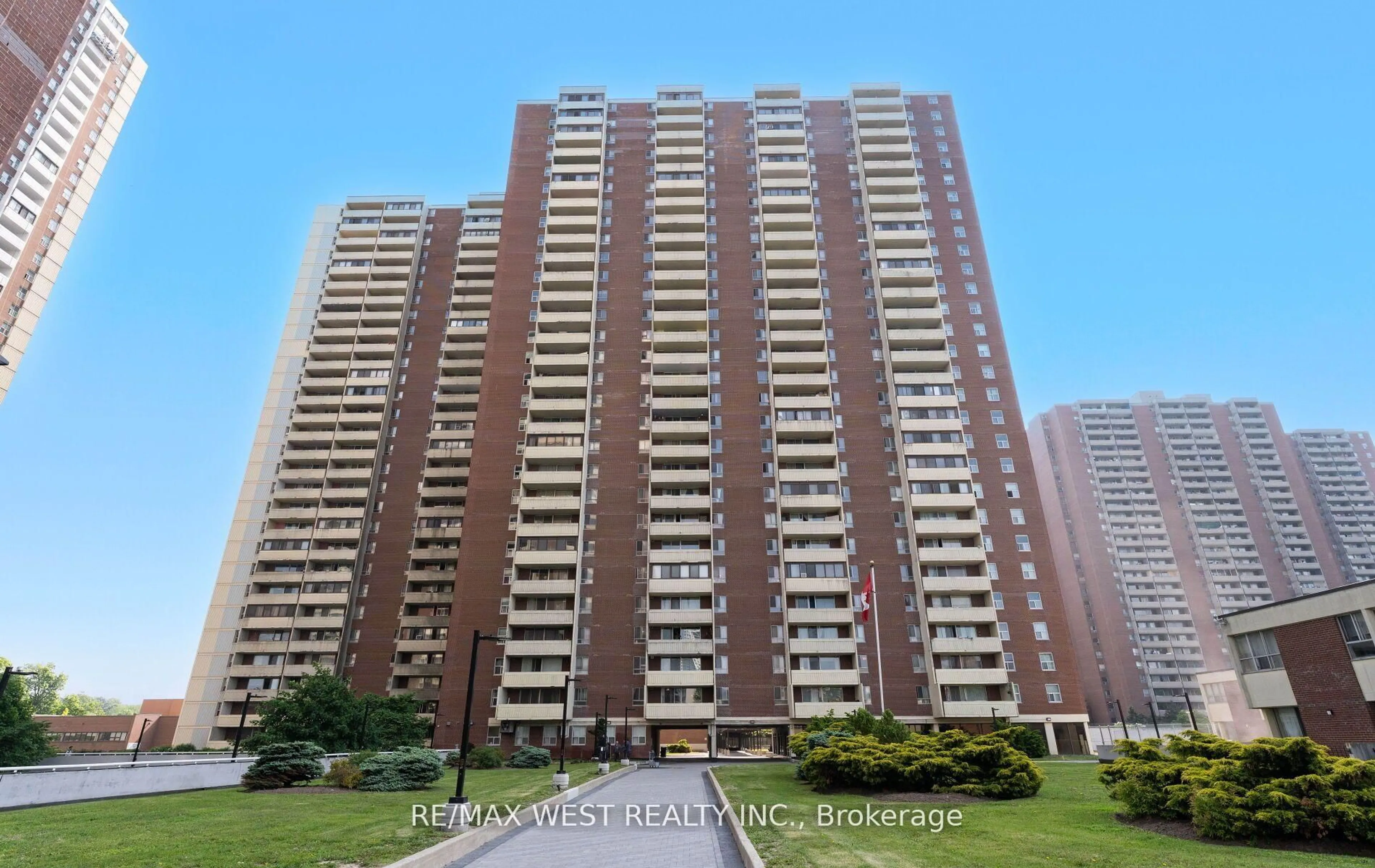 Unknown for 5 Massey Sq #2910, Toronto Ontario M4C 5L6