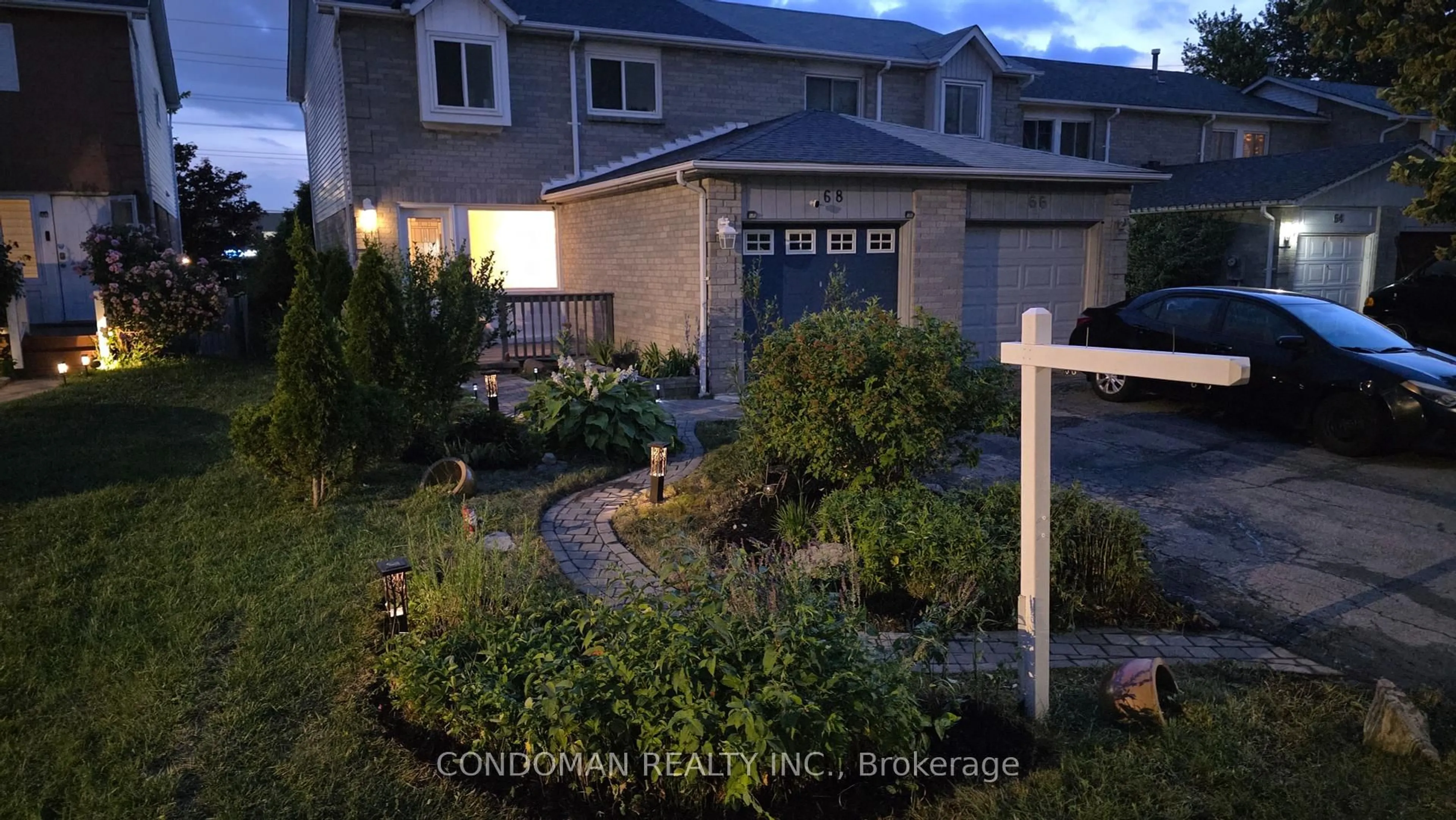 Patio, street for 68 Tams Dr, Ajax Ontario L1Z 1A6