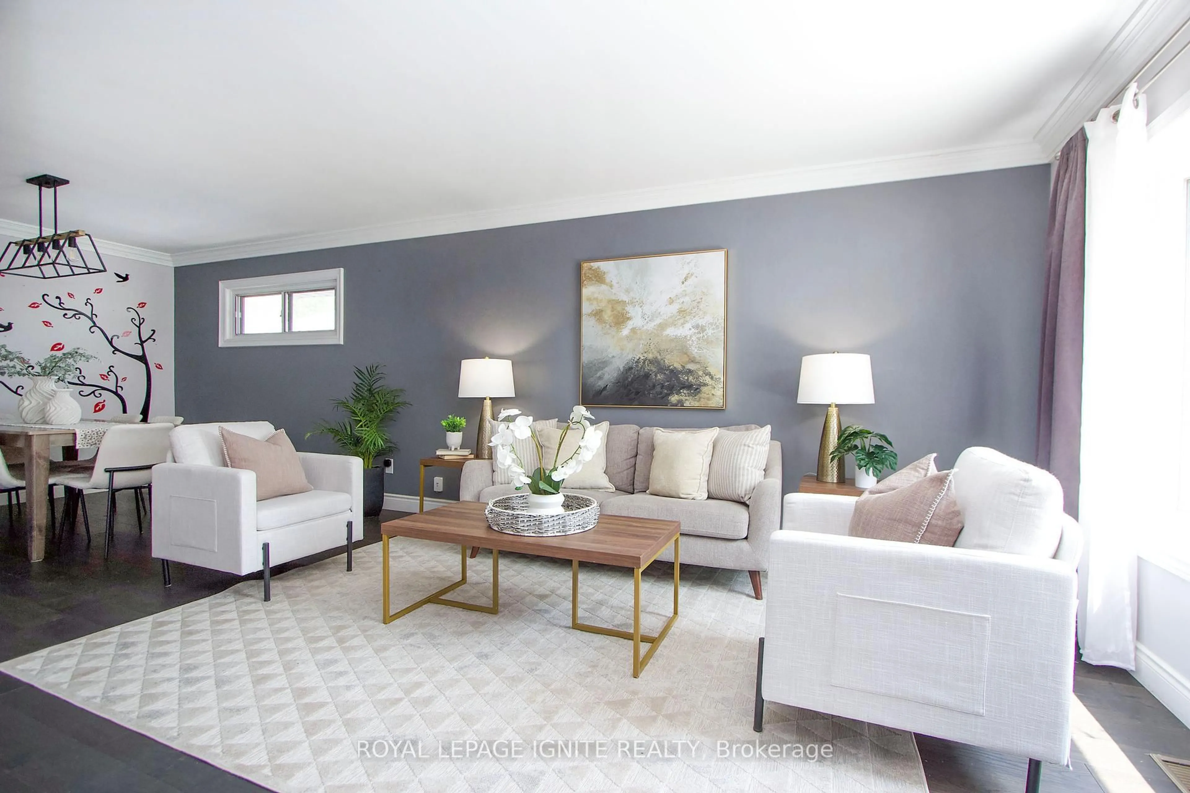 Living room with furniture, unknown for 52 Terraview Blvd, Toronto Ontario M1R 4L9