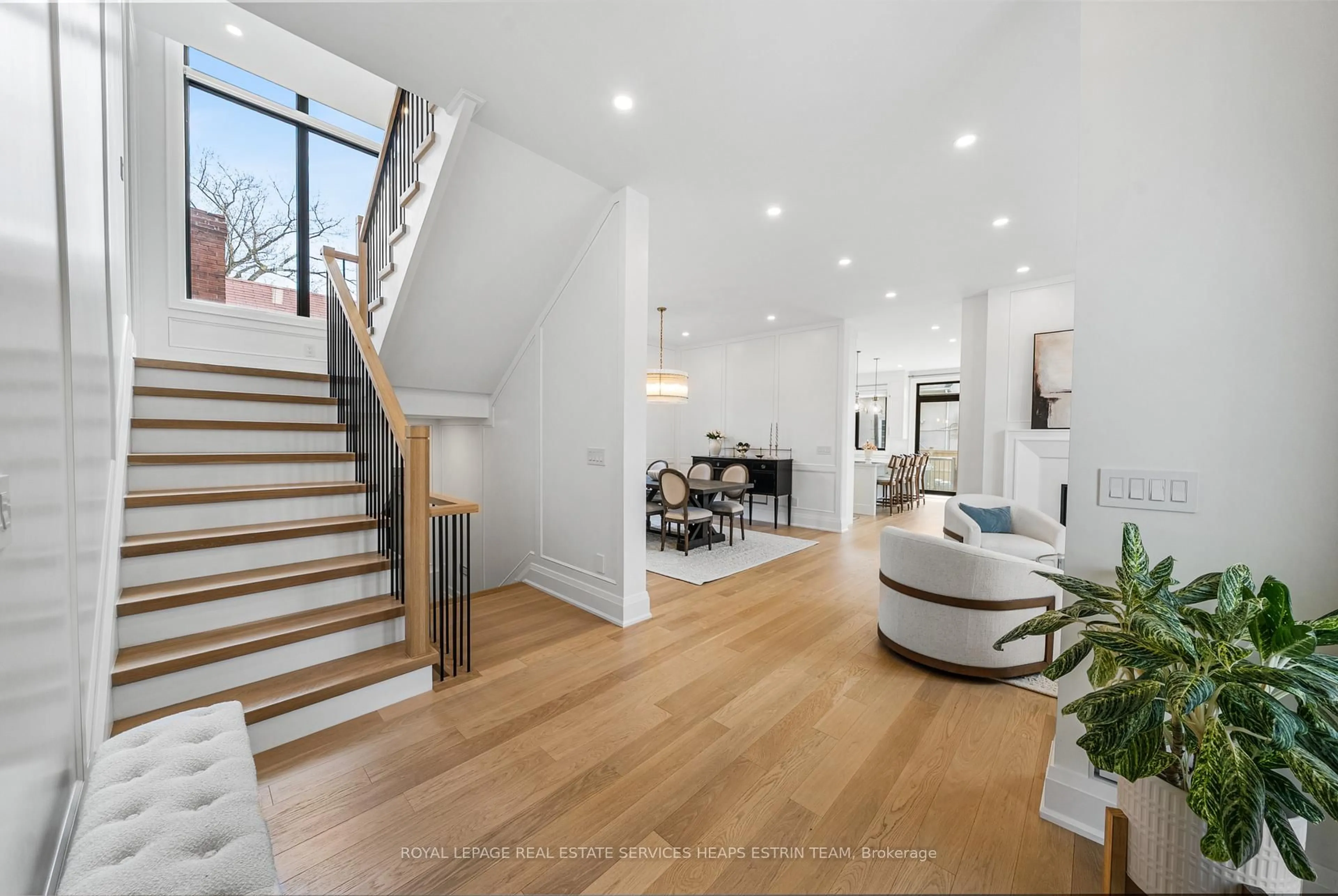 Unknown for 5 Taylor Dr, Toronto Ontario M4C 3B4