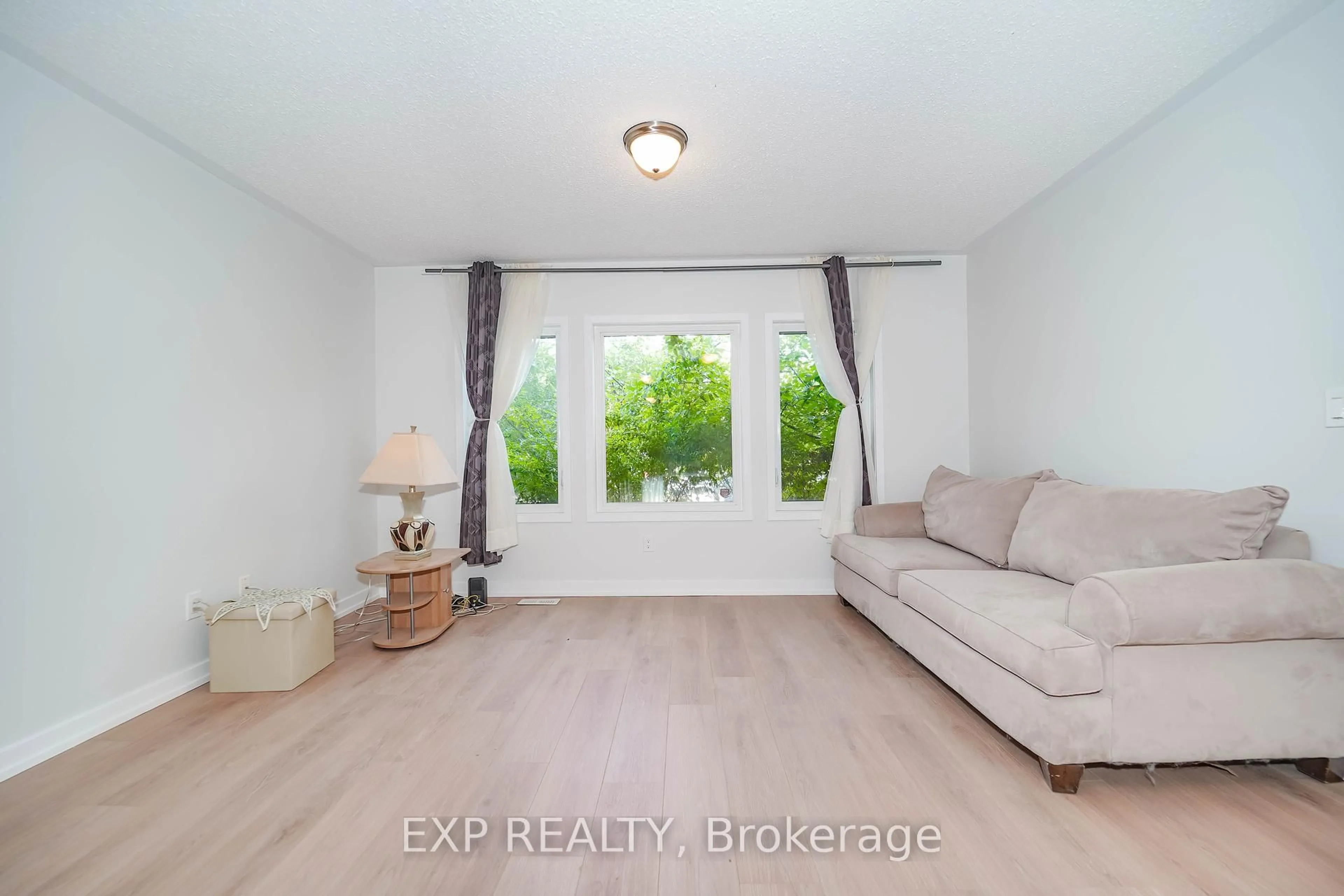 Living room with furniture, unknown for 1299 Glenanna Rd #10, Pickering Ontario L1V 0C9
