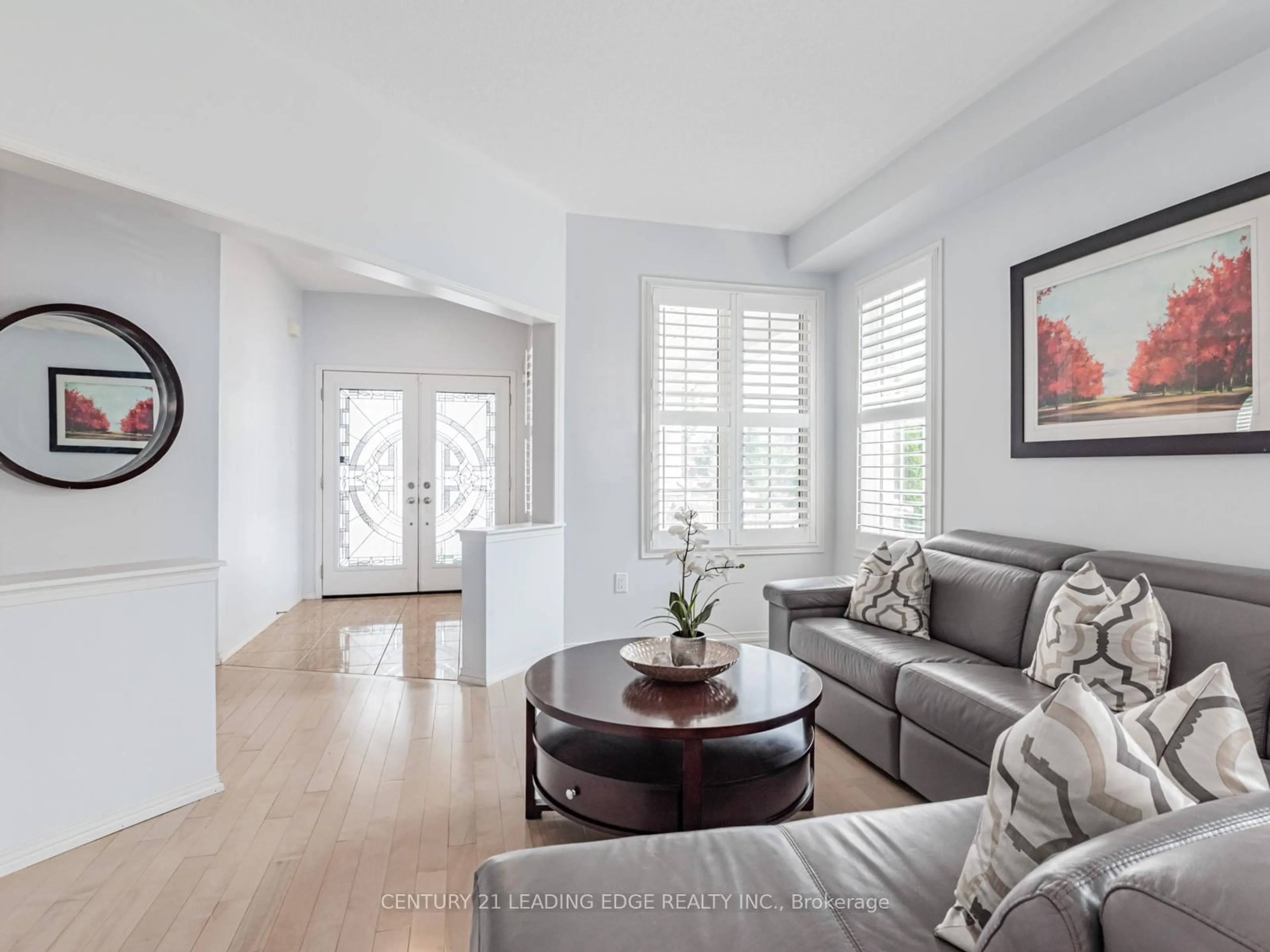Living room with furniture, unknown for 1441 WOODSTREAM Ave, Oshawa Ontario L1H 8L7