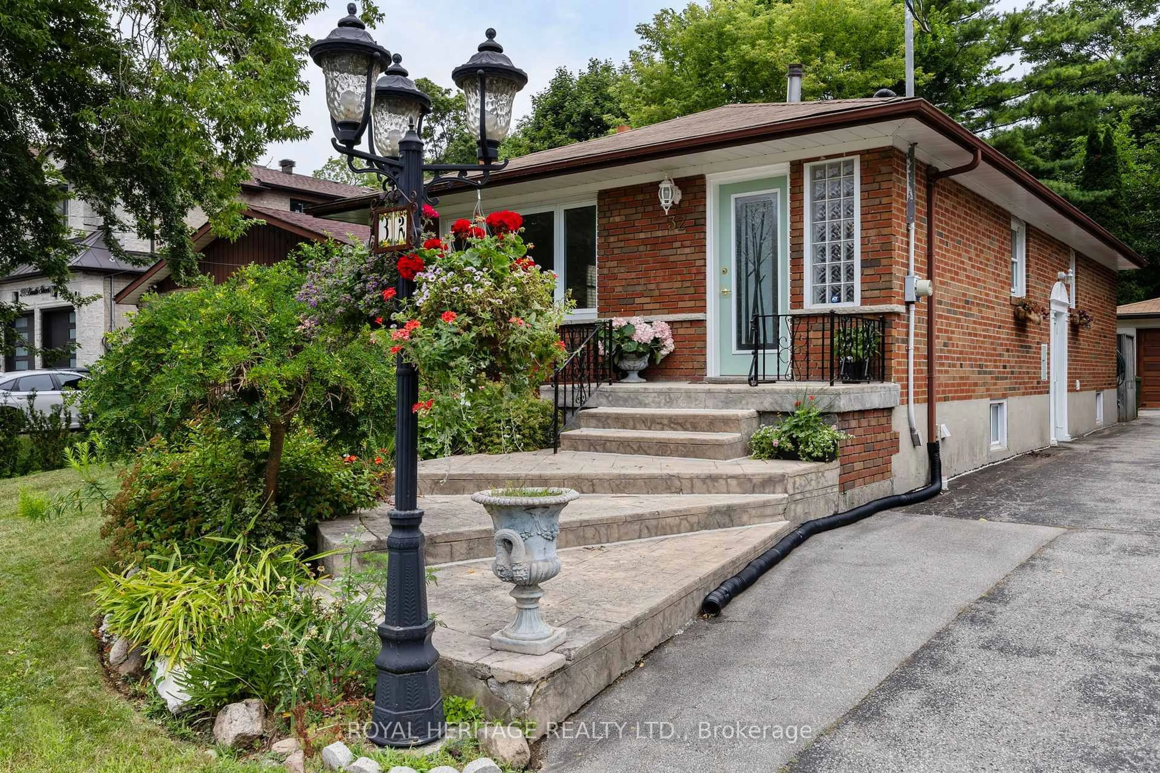 Home with brick exterior material, street for 32 Beath St, Toronto Ontario M1E 3J3