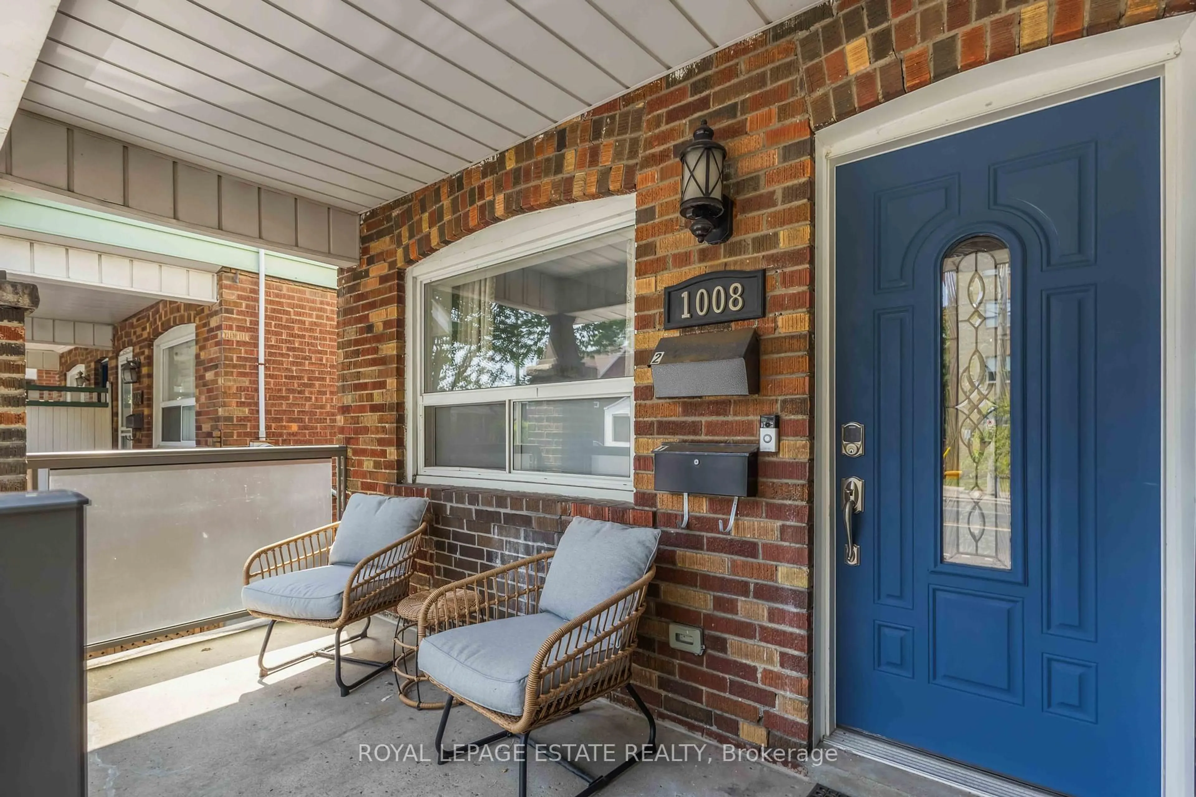 Unknown for 1008 Woodbine Ave, Toronto Ontario M4C 4C1