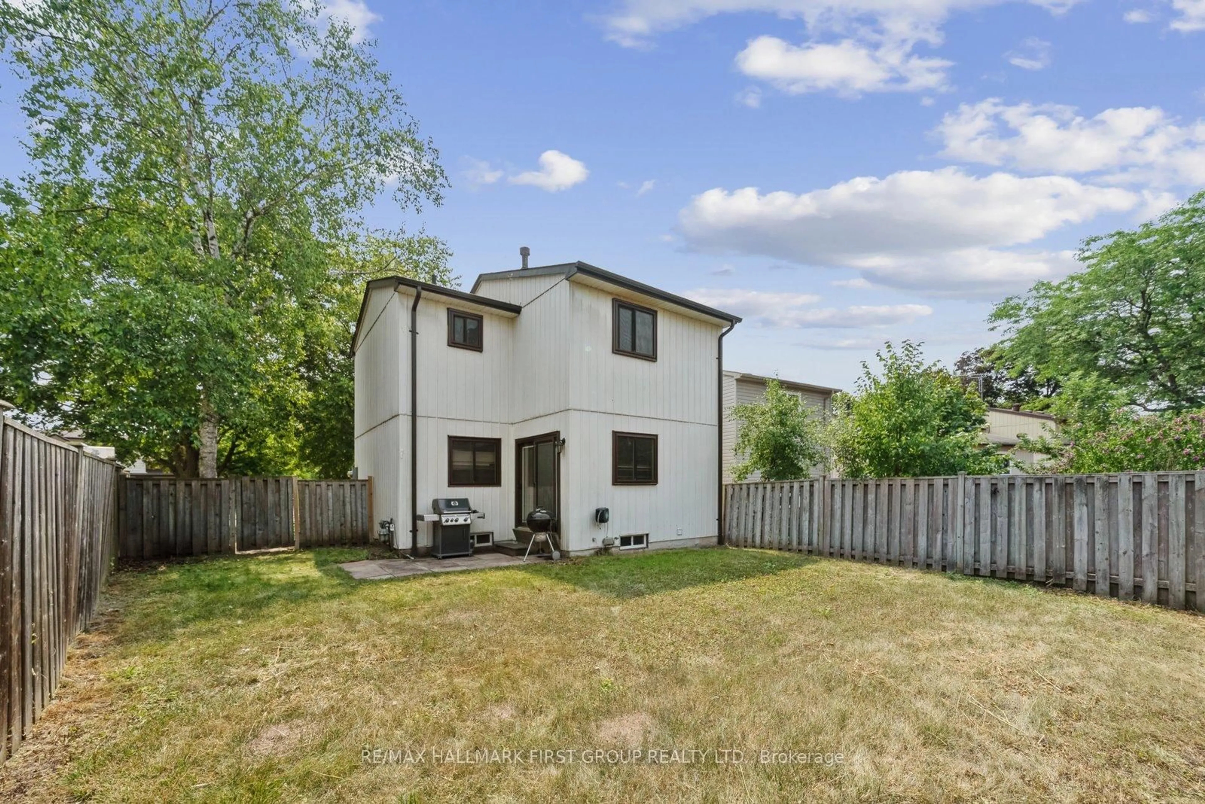 Unknown for 136 Rands Rd #1, Ajax Ontario L1S 3P4