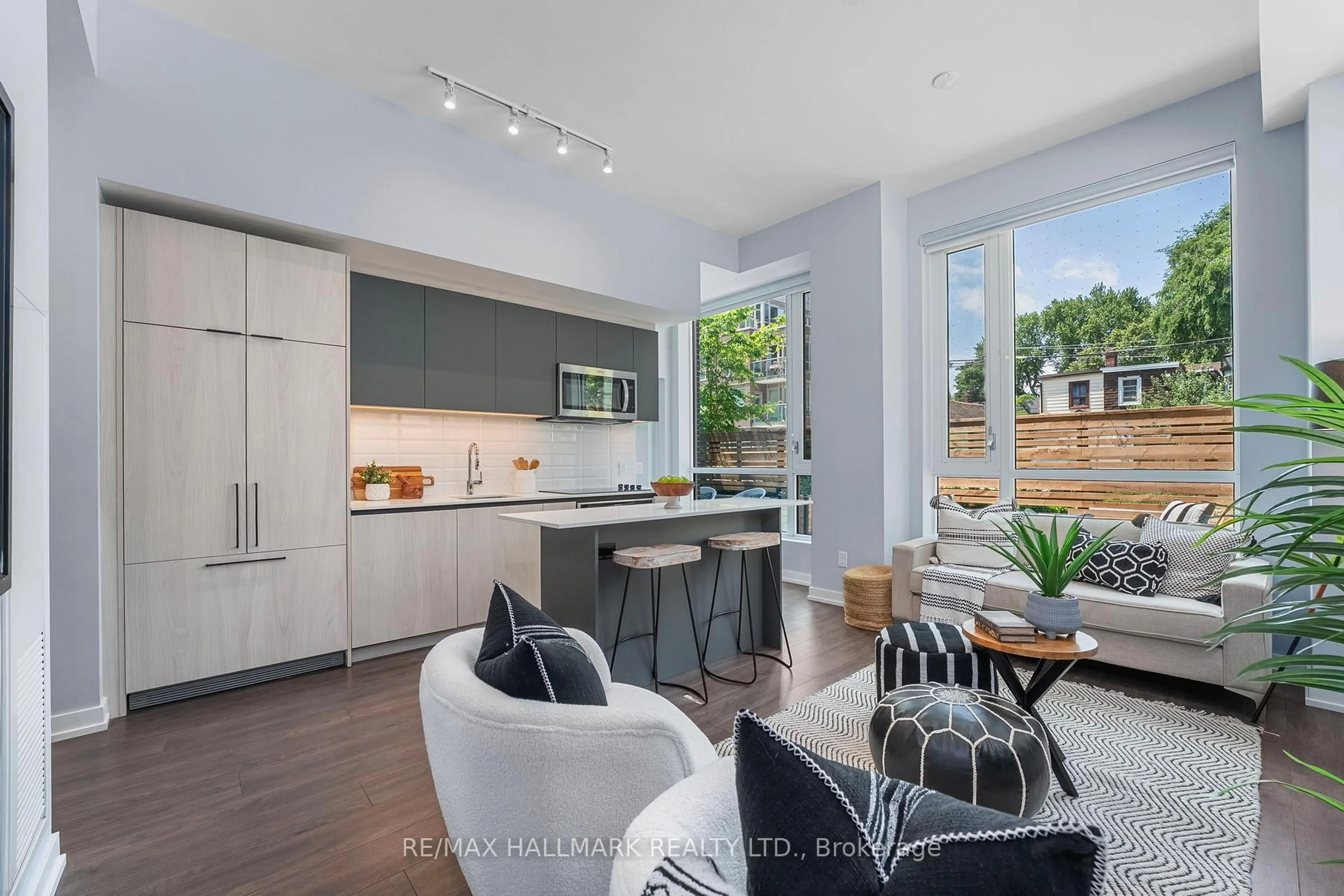 Open concept kitchen, unknown for 150 Logan Ave #124, Toronto Ontario M4M 0E4