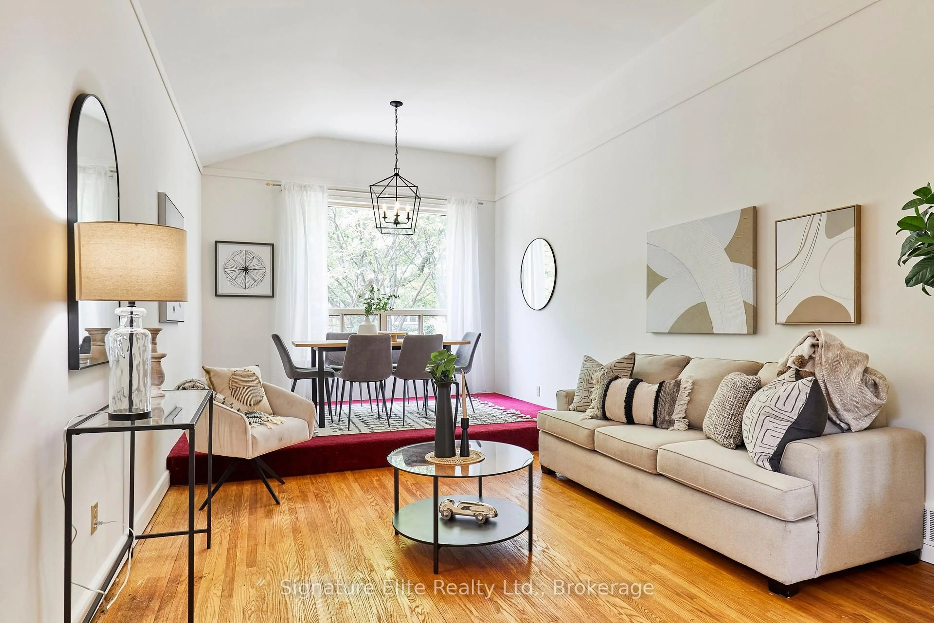 Living room with furniture, unknown for 25 Farmbrook Rd, Toronto Ontario M1J 2S3