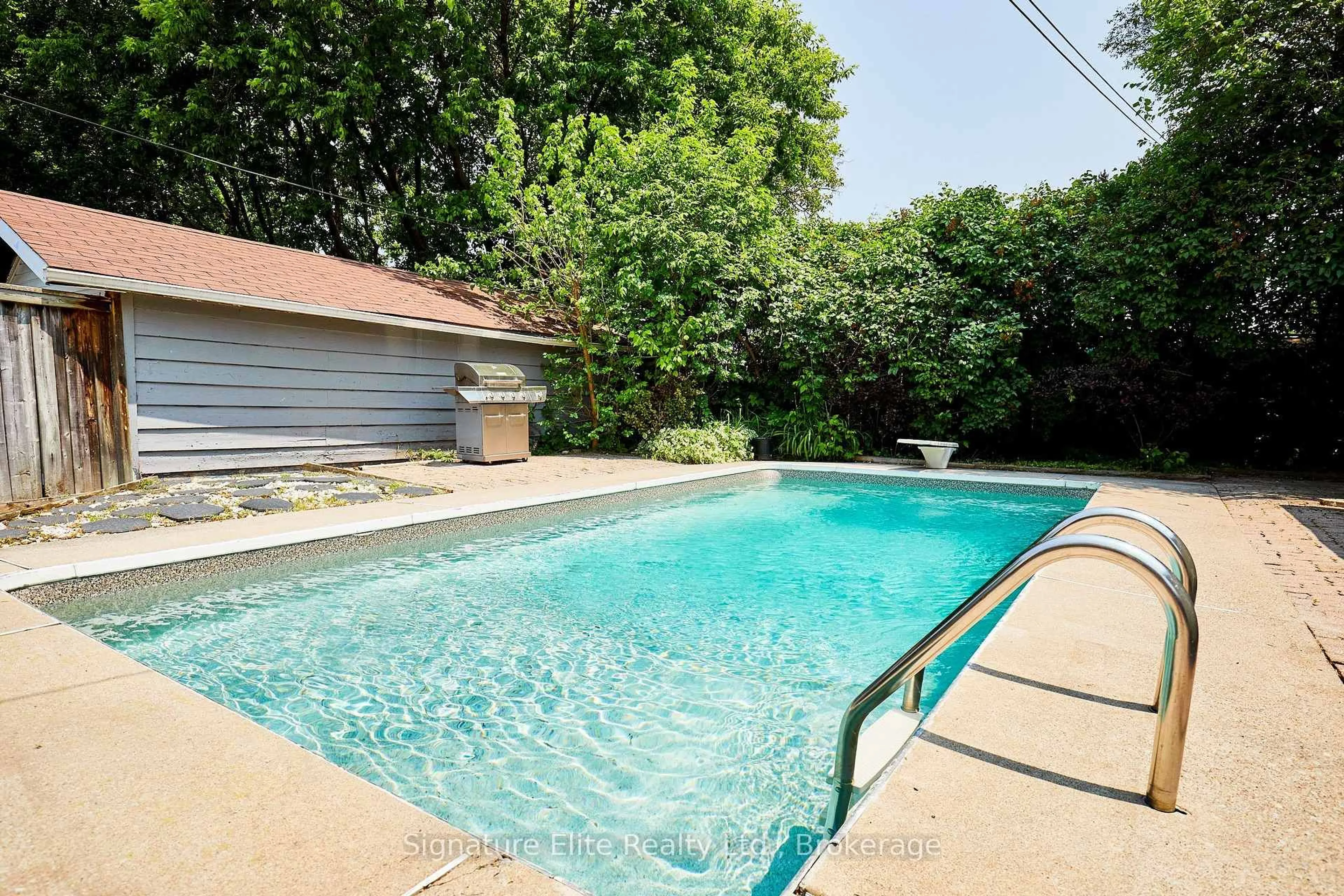 Pool for 25 Farmbrook Rd, Toronto Ontario M1J 2S3