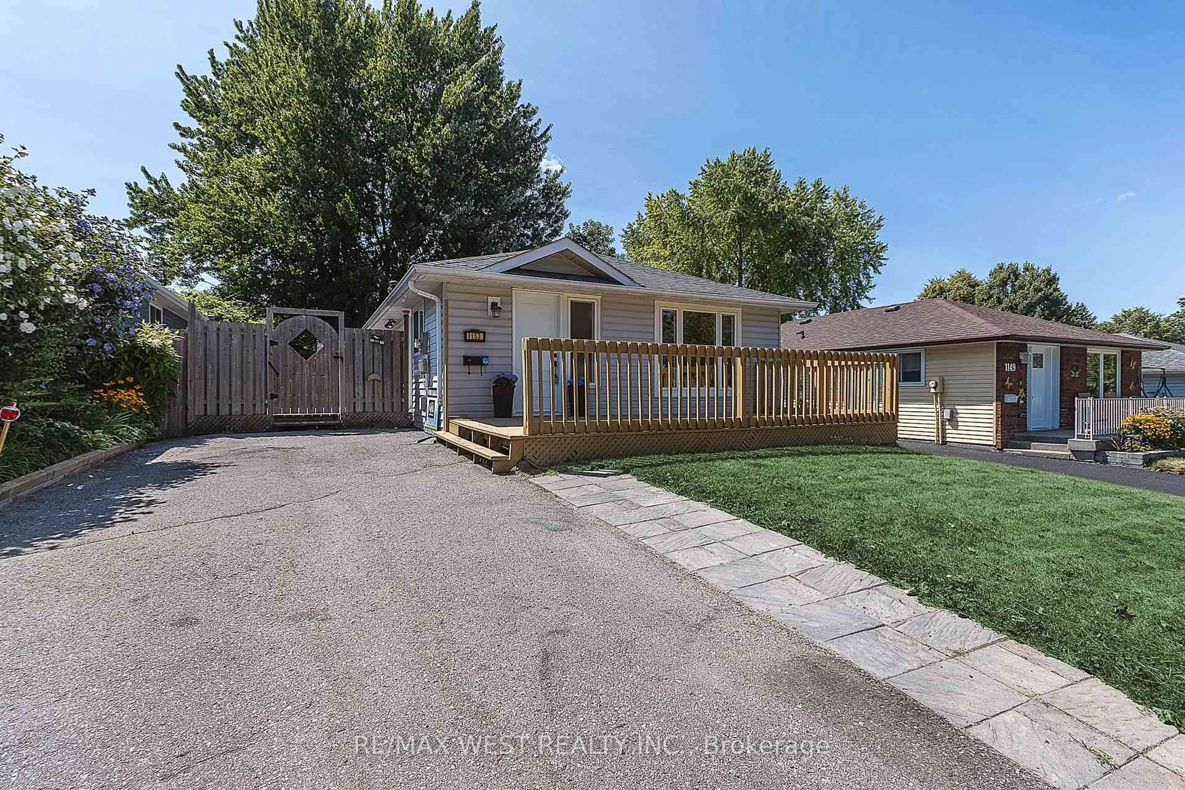 Unknown for 1153 Norman Cres, Oshawa Ontario L1H 7W9