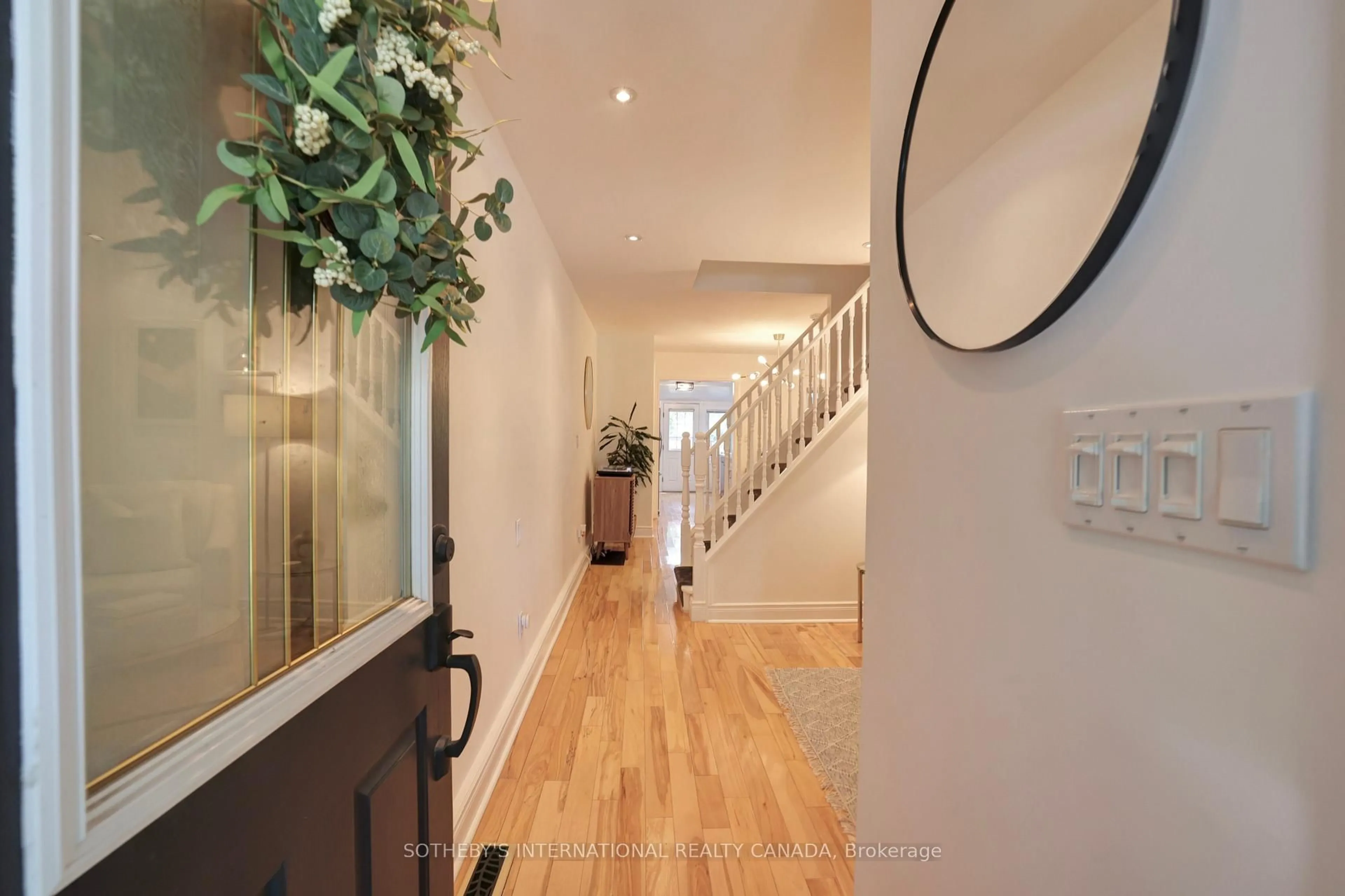 Indoor entryway for 84 Rushbrooke Ave, Toronto Ontario M4M 3A9